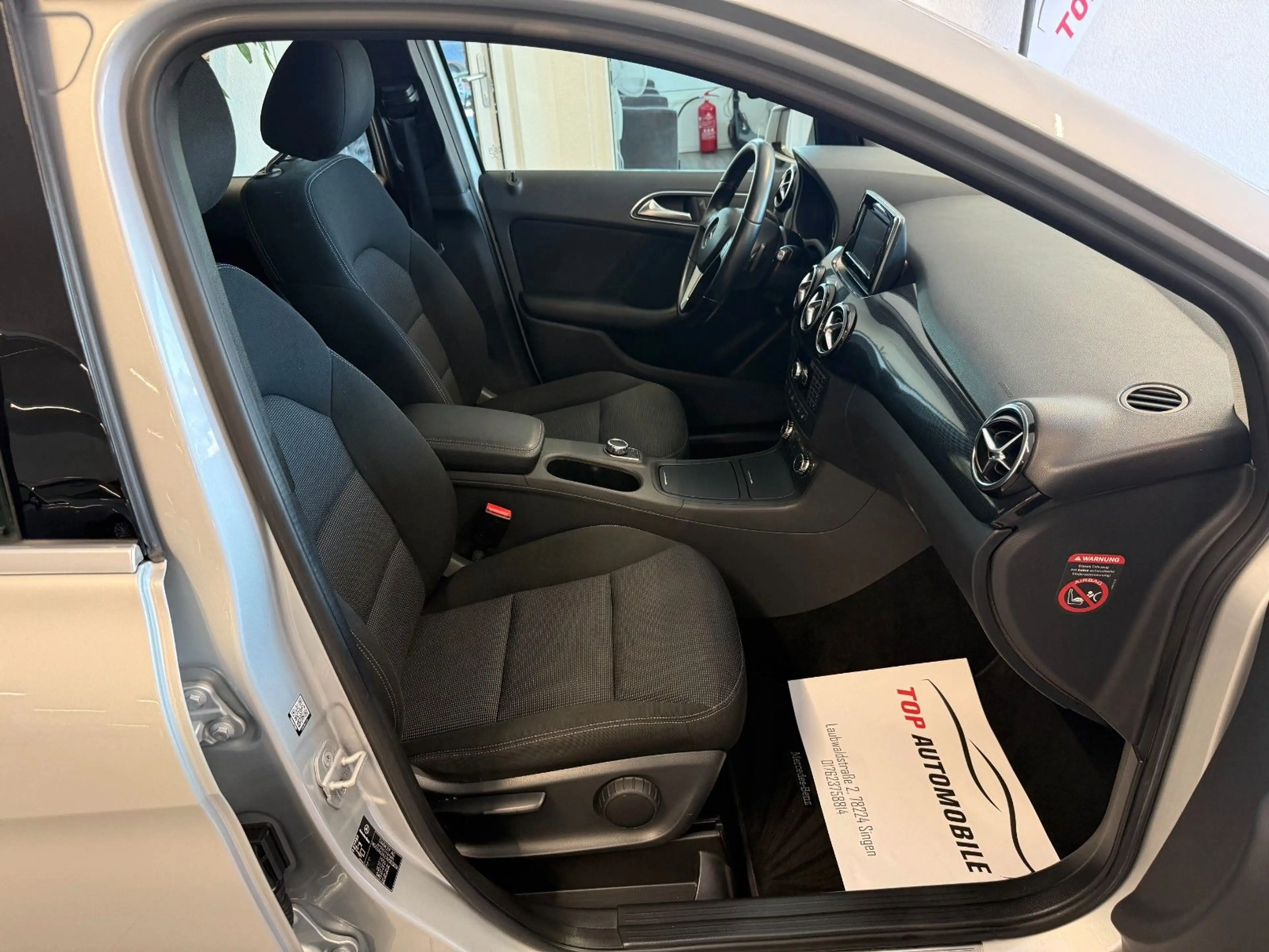 Mercedes-Benz B 180 *Tempomat*Euro6*TÜV*Navi*Shz*Automatik*Alu* — photo 14
