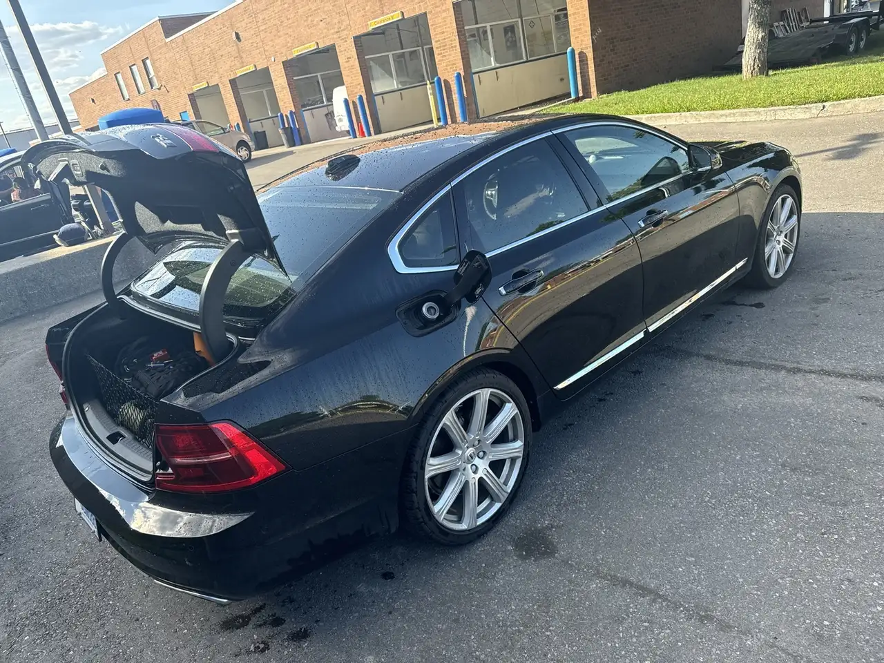 Volvo S90 снимка Volvo S90