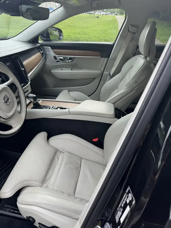 Volvo S90 снимка Volvo S90