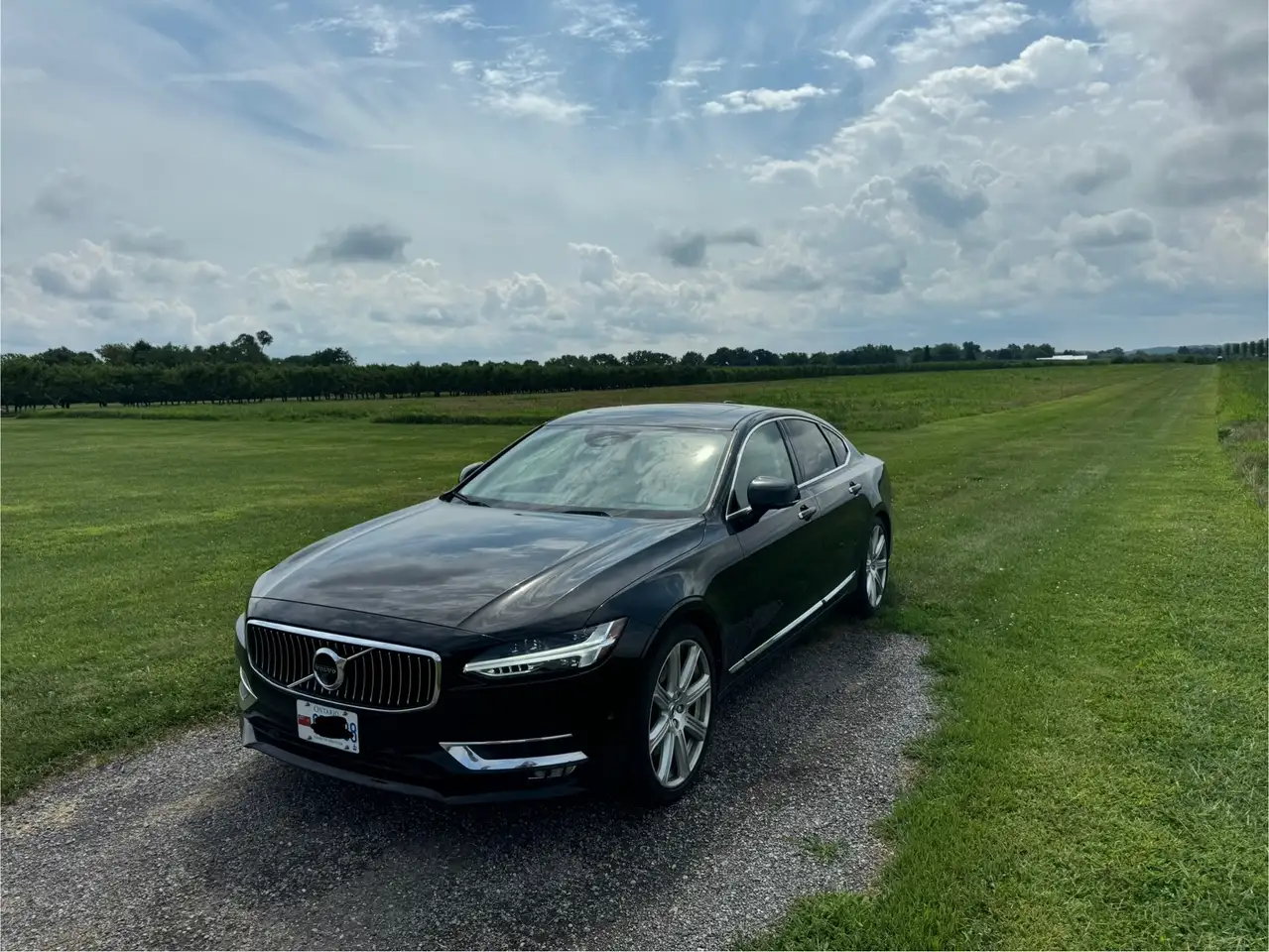 2017 Volvo S90