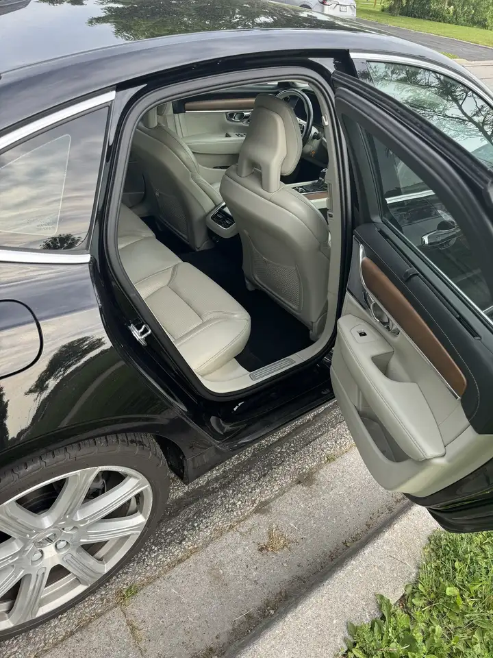 Volvo S90 снимка Volvo S90