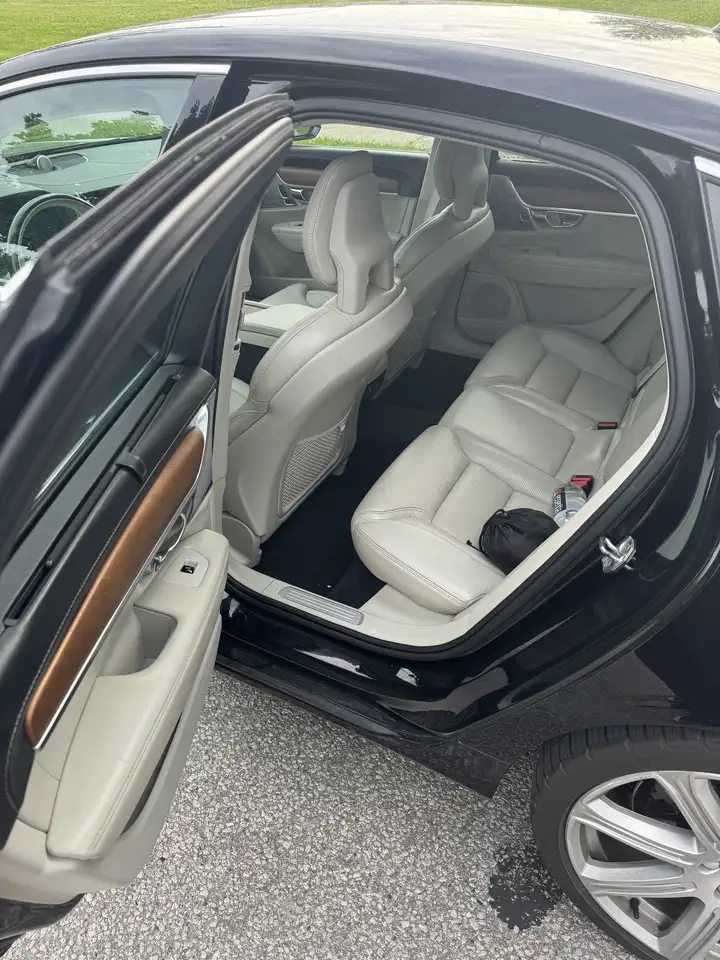 Volvo S90 снимка Volvo S90