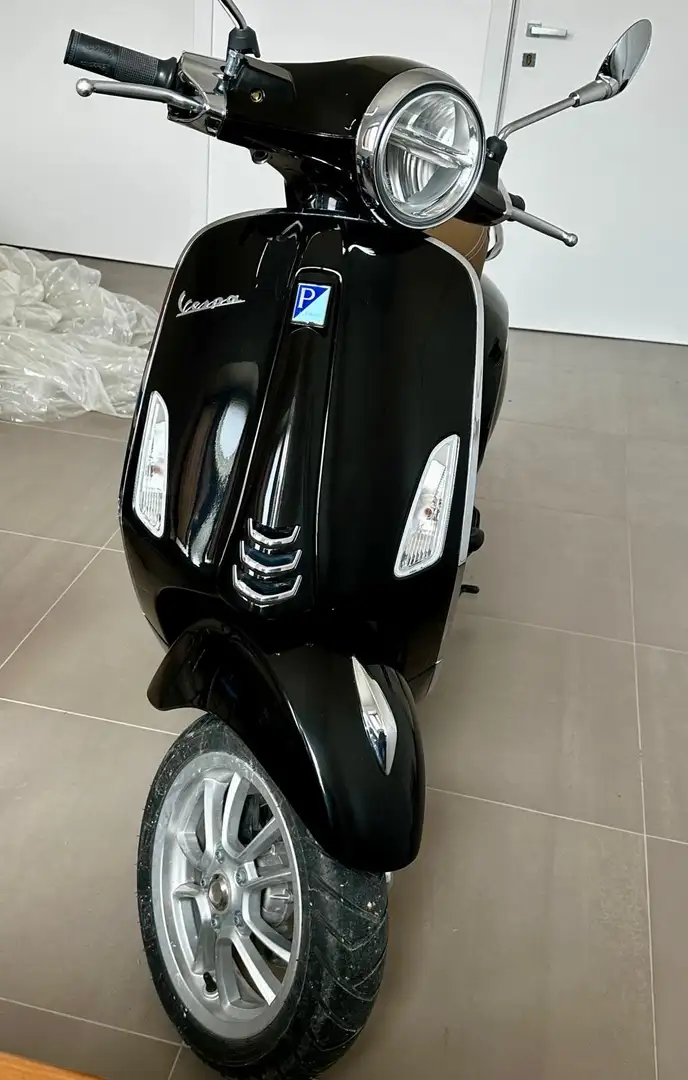 Vespa Primavera 50 4T - 1