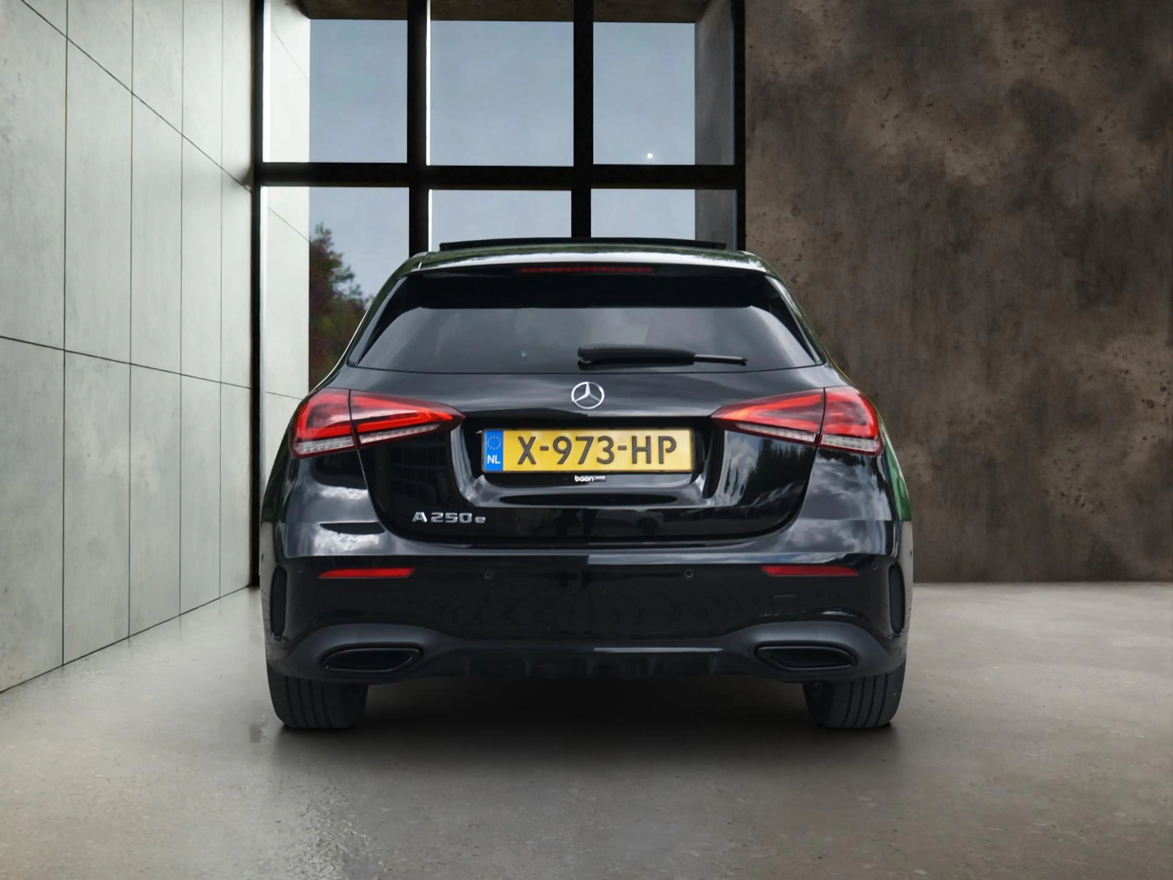 Mercedes-Benz A 250 e Business Solution AMG Limited — photo 5