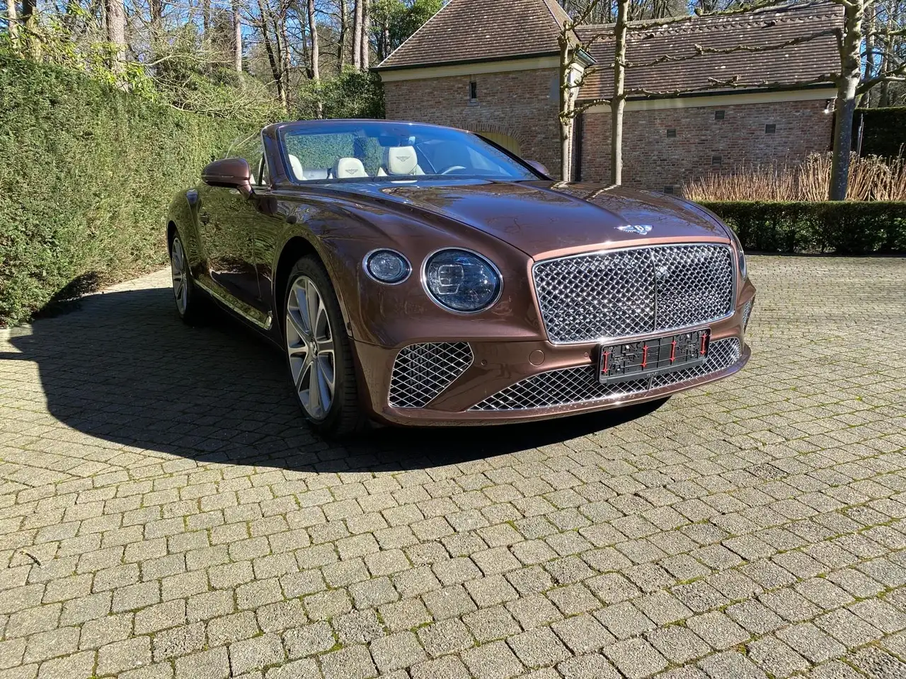 Bentley Continental GTC 2021