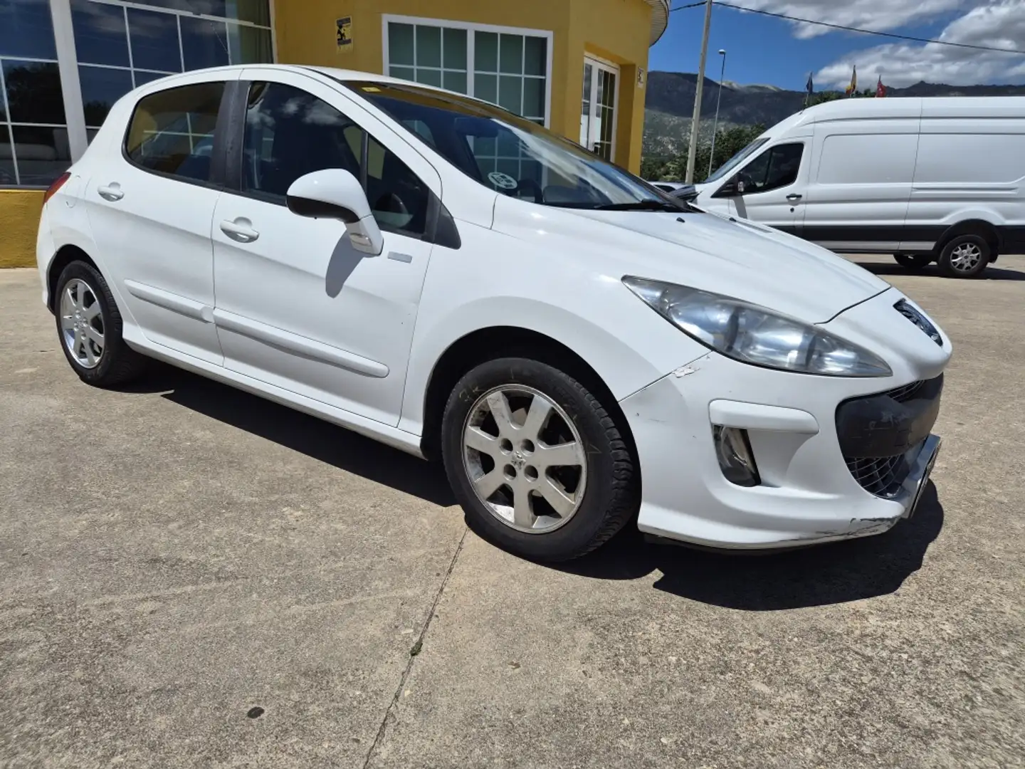 Peugeot 308 1.6HDI FAP Sport 5 vel. Blanco - 2