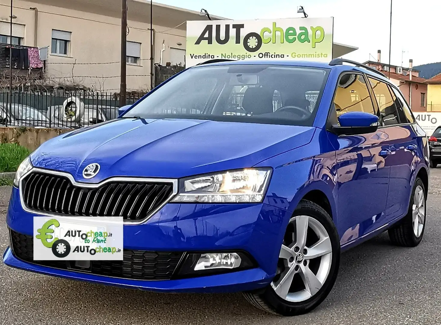 Skoda Fabia Wagon 1.0 tsi Scoutline 95cv my19 Blue - 1