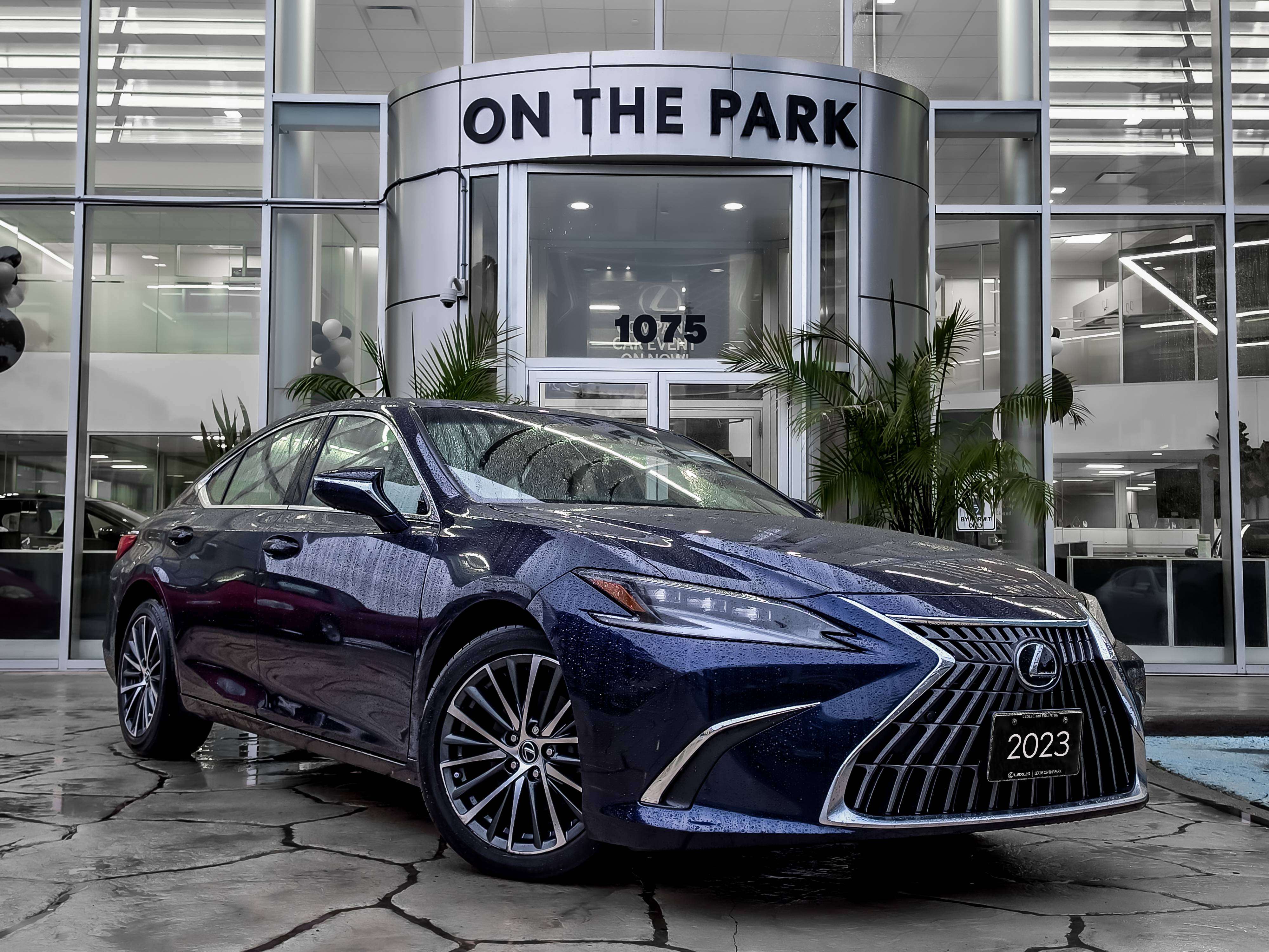 2023 Lexus ES 300H | Luxury Pkg | Lexus Certified — снимка 1