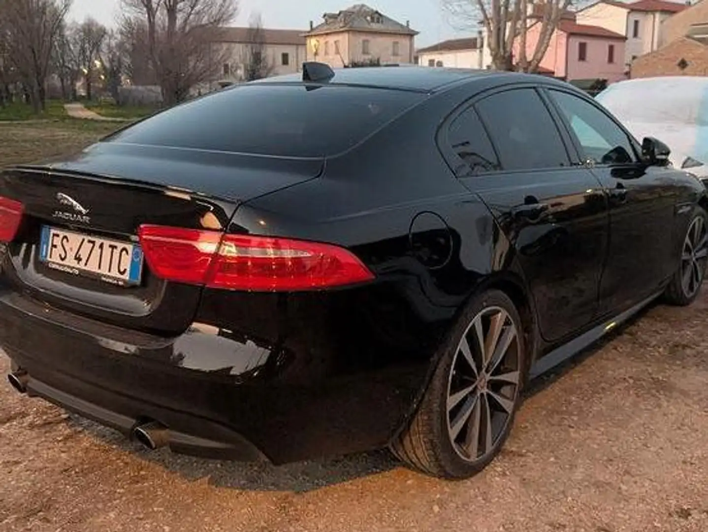 Jaguar XE XE 2.0d i4 Landmark Edition awd 240cv auto my19 - 2