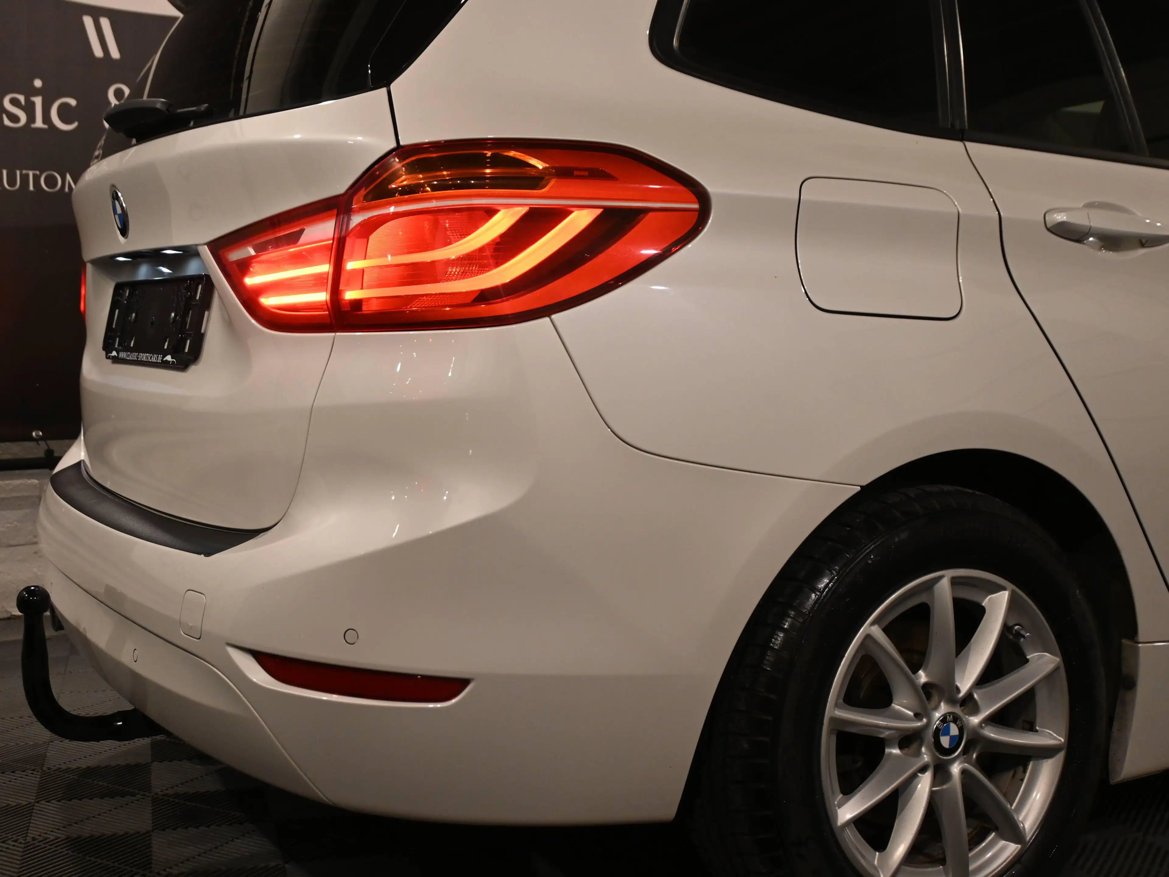 BMW 216 d GRAN TOURER / EURO 6b / XENON / LEDS / GPS NAVI / ATTACHE REMORQUE !! — photo 7