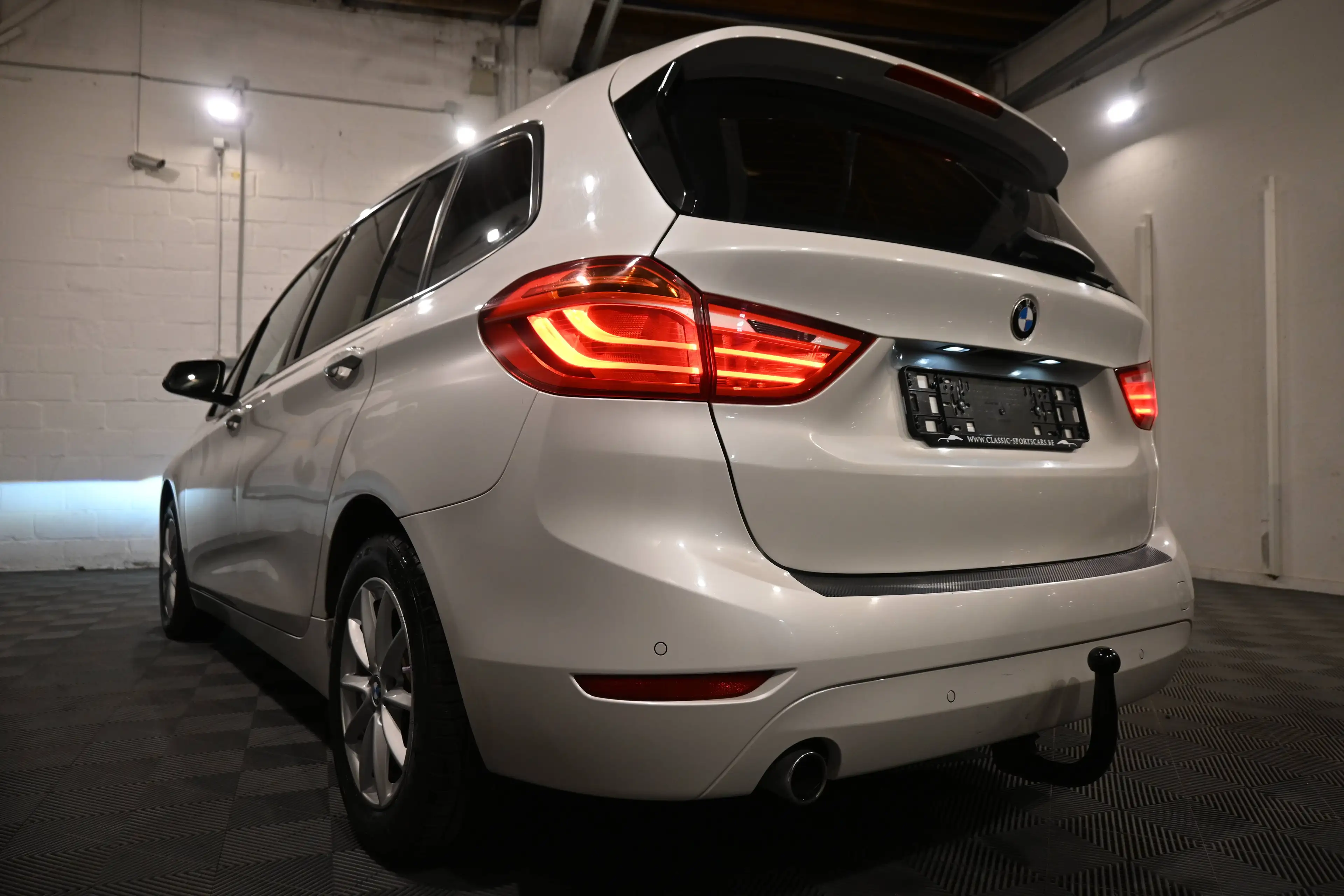 BMW 216 d GRAN TOURER / EURO 6b / XENON / LEDS / GPS NAVI / ATTACHE REMORQUE !! — photo 10