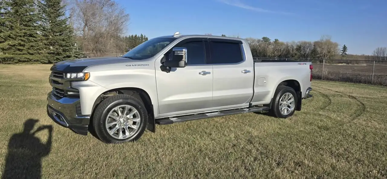 Chevrolet Silverado 1500 photo Chevrolet Silverado 1500