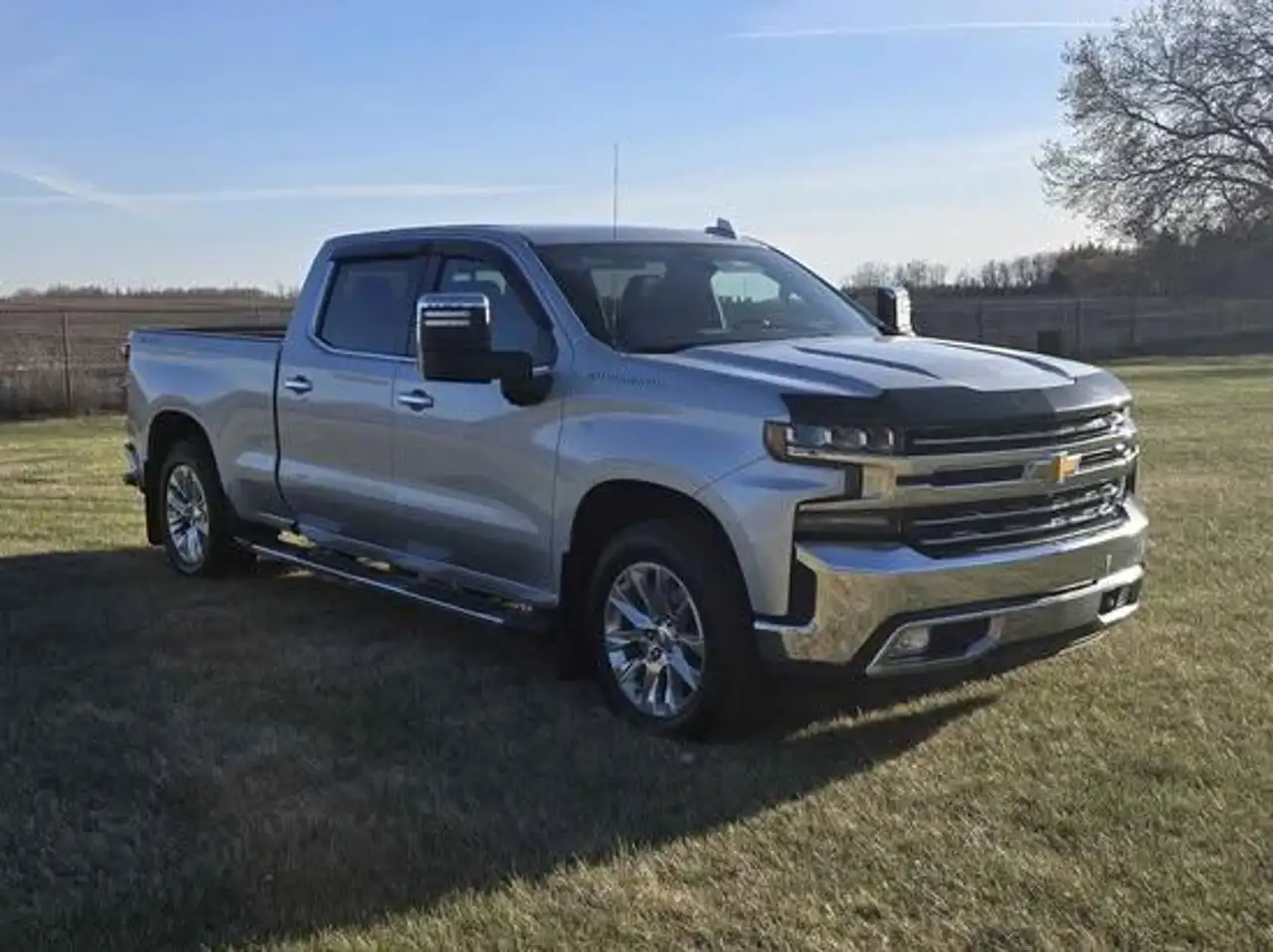 Chevrolet Silverado 1500 photo Chevrolet Silverado 1500