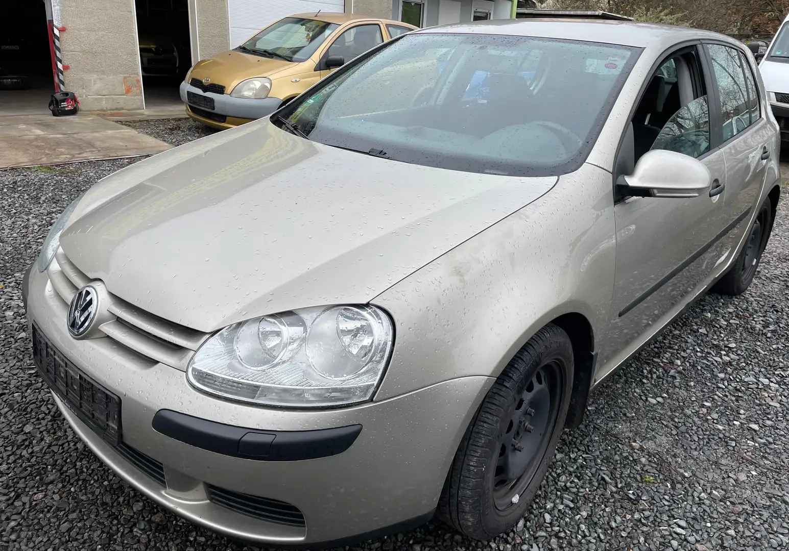 Volkswagen e-Golf Beige - 1
