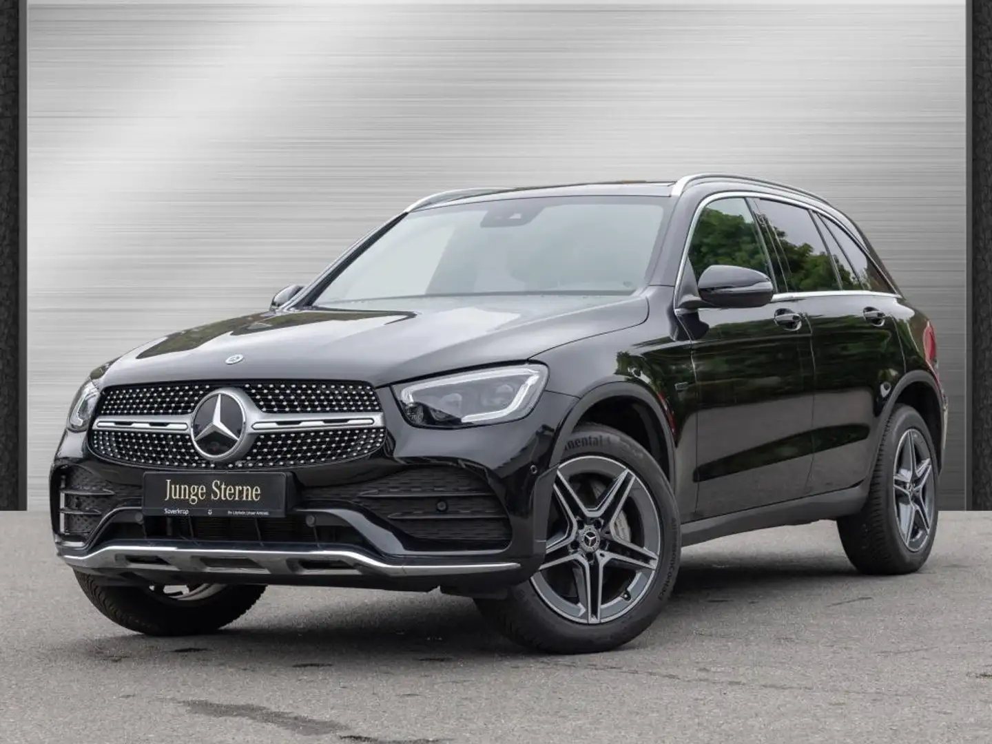 Mercedes-Benz GLC 300 e 4M , AMG MULTI AHK KAMERA PANO SPUR Schwarz - 2