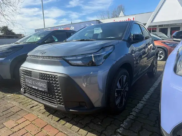 Toyota Aygo X Hybrid Active