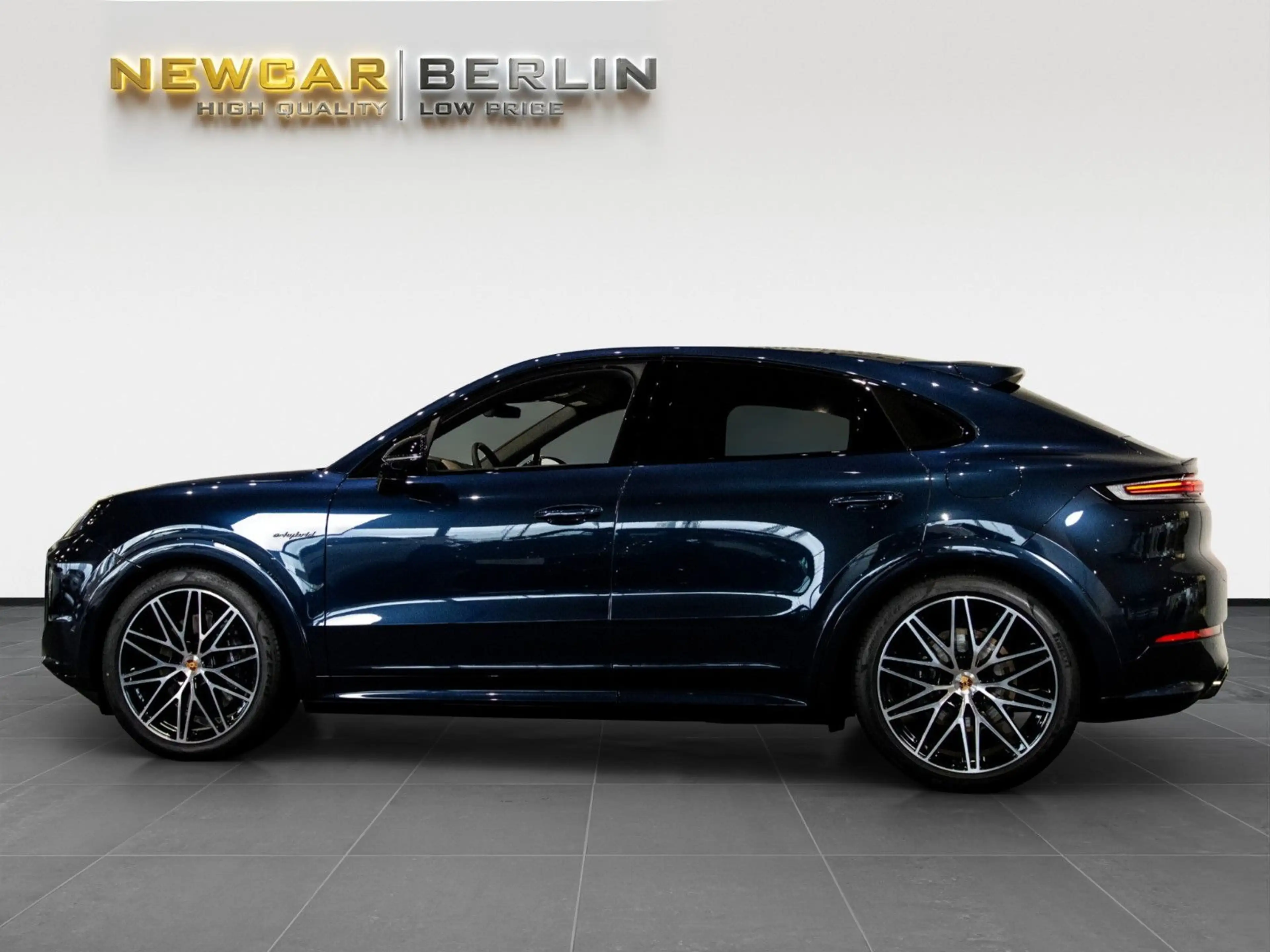 Porsche Cayenne Coupe E-Hybrid Black Ed.*18W*22''*Bose — photo 3