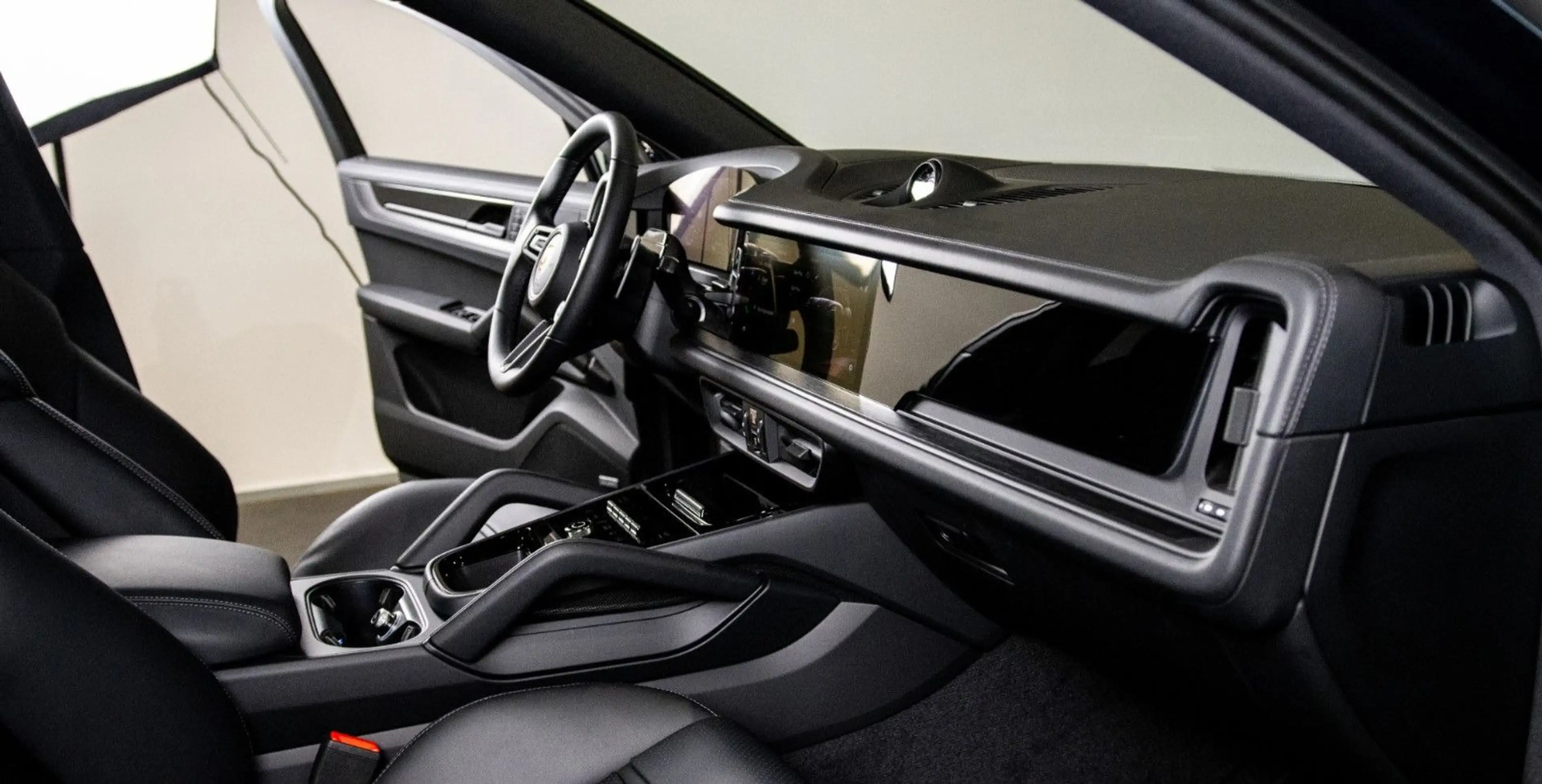 Porsche Cayenne Coupe E-Hybrid Black Ed.*18W*22''*Bose — photo 14