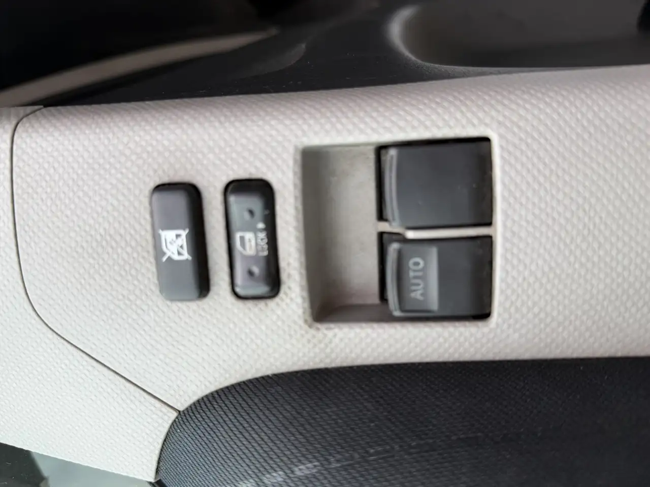 Toyota Yaris Yaris — photo 22