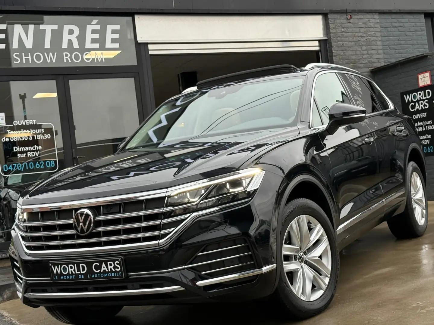 Volkswagen Touareg 3.0TDi V6 4MOTION PANO DISTRO PNEUMATIC CAM360° Zwart - 1