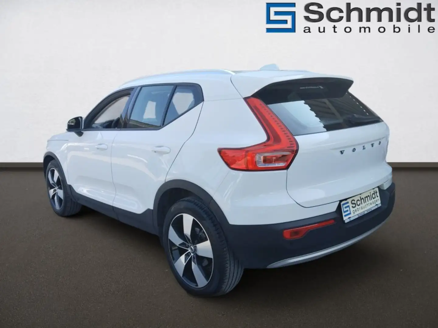 Volvo XC40 D3 Aut.Momentum Blanc - 2