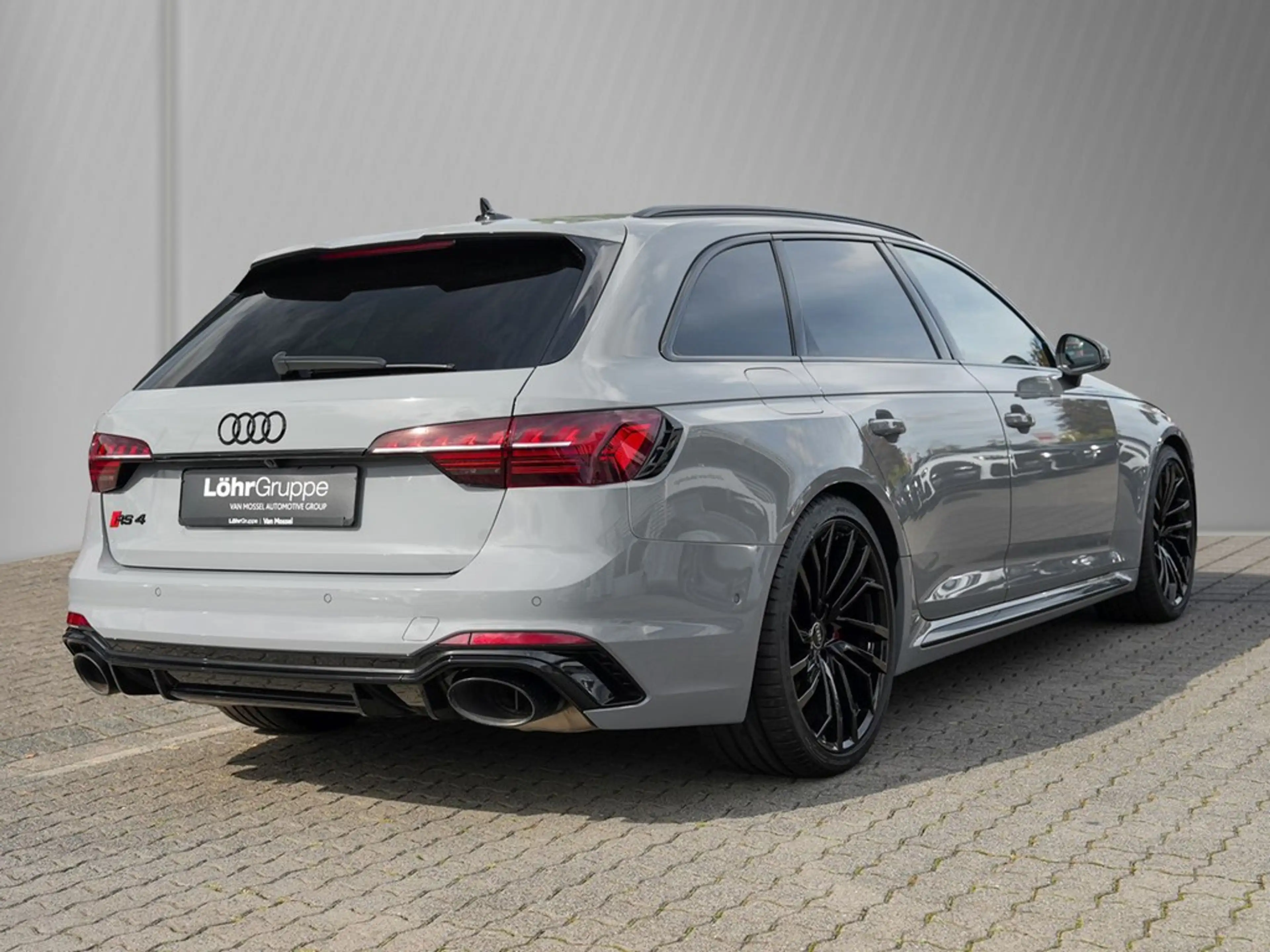 Audi RS4 RS 4 Avant 2.9 TFSI qu tiptronic /MatrixLED/SAGA — photo 5