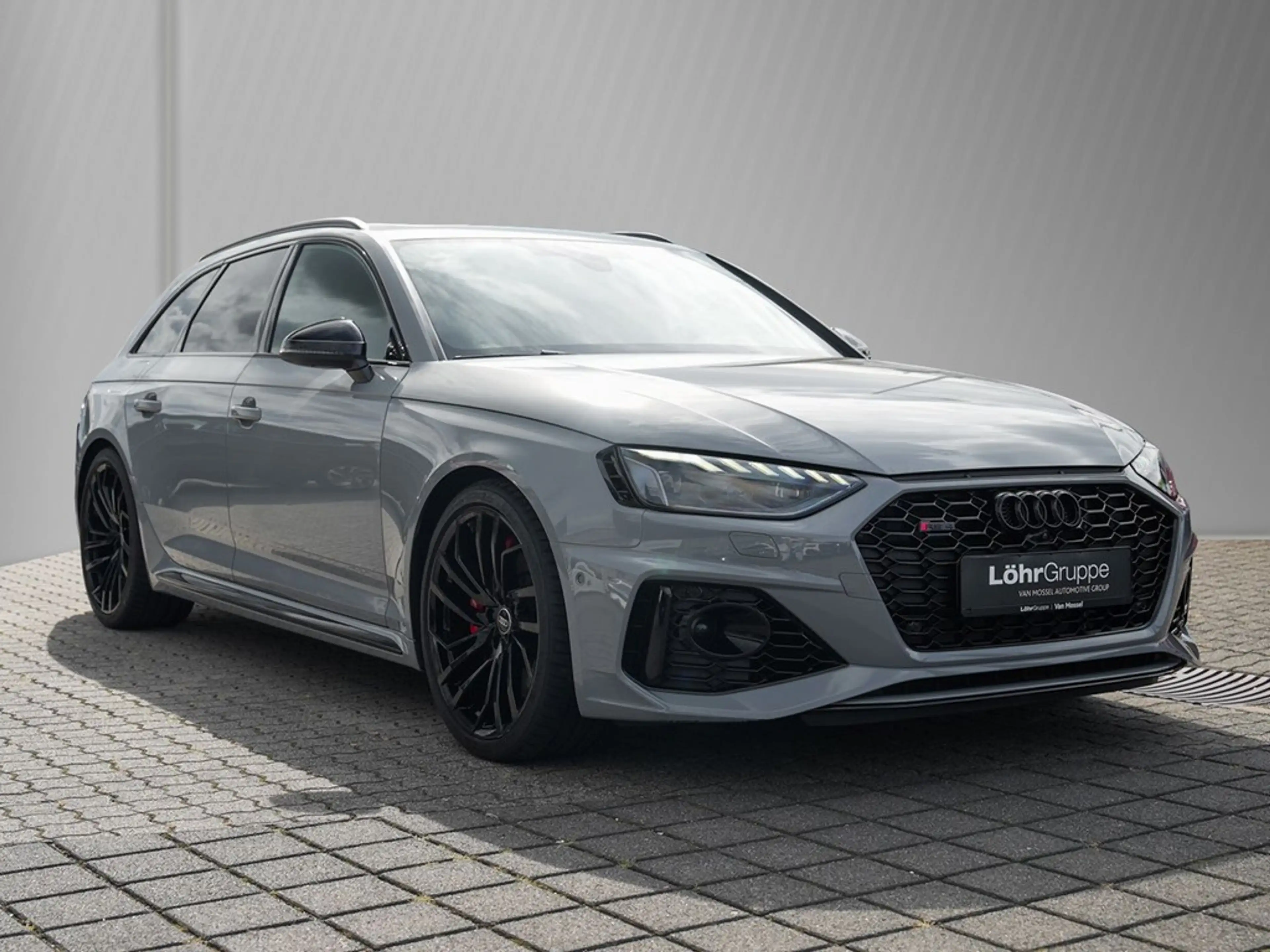 Audi RS4 RS 4 Avant 2.9 TFSI qu tiptronic /MatrixLED/SAGA — photo 4