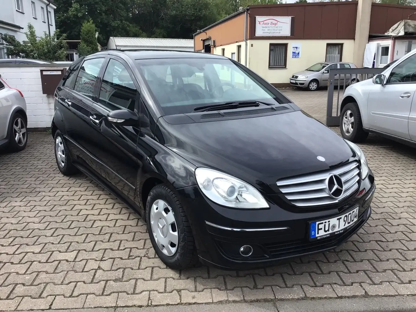 Mercedes-Benz B 170 B -Klasse B 170 +Klima Černá - 2