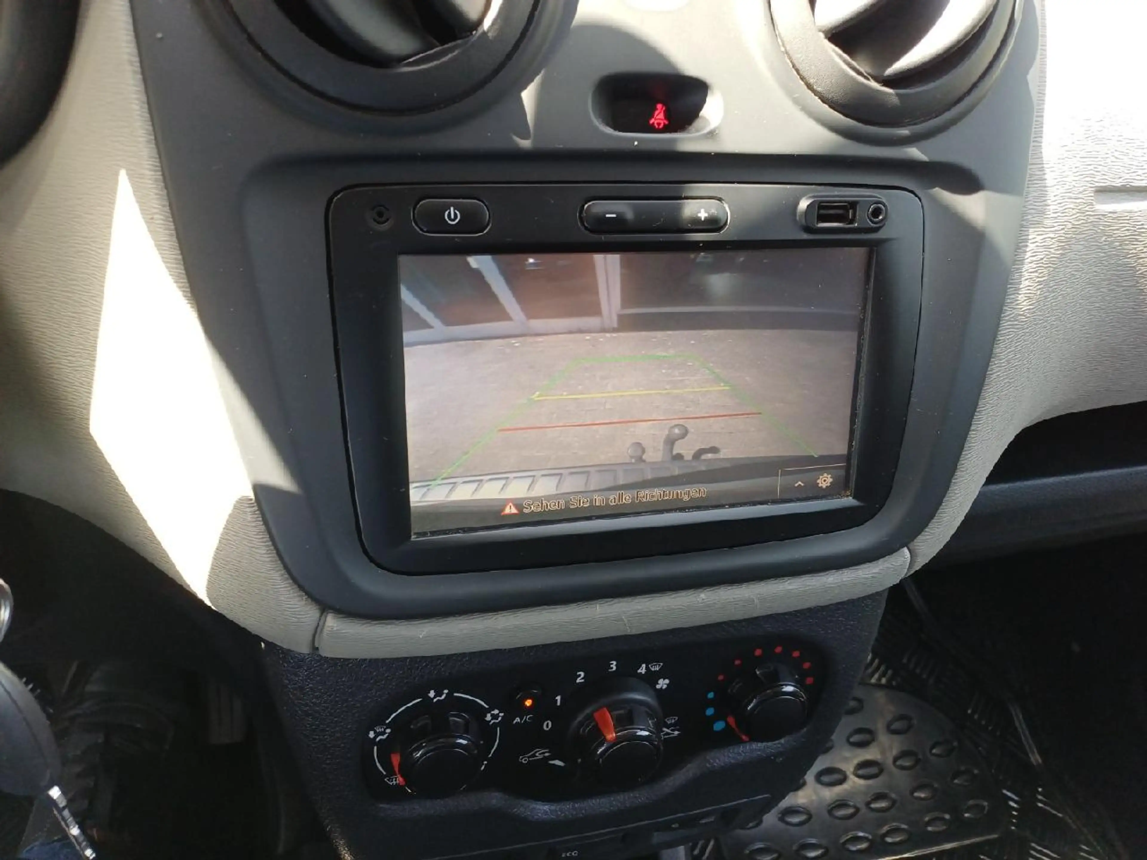 Dacia Dokker Express Ambiance 1,6 LPG — photo 9