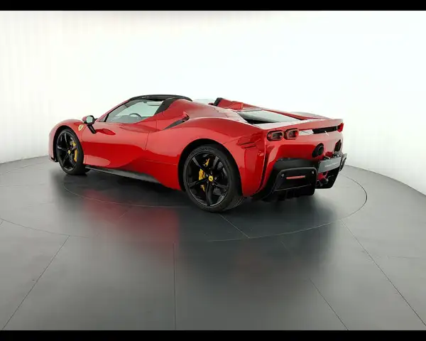 Ferrari SF90 Spider view 10