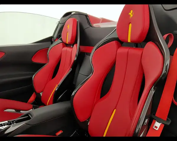 Ferrari SF90 Spider view 6