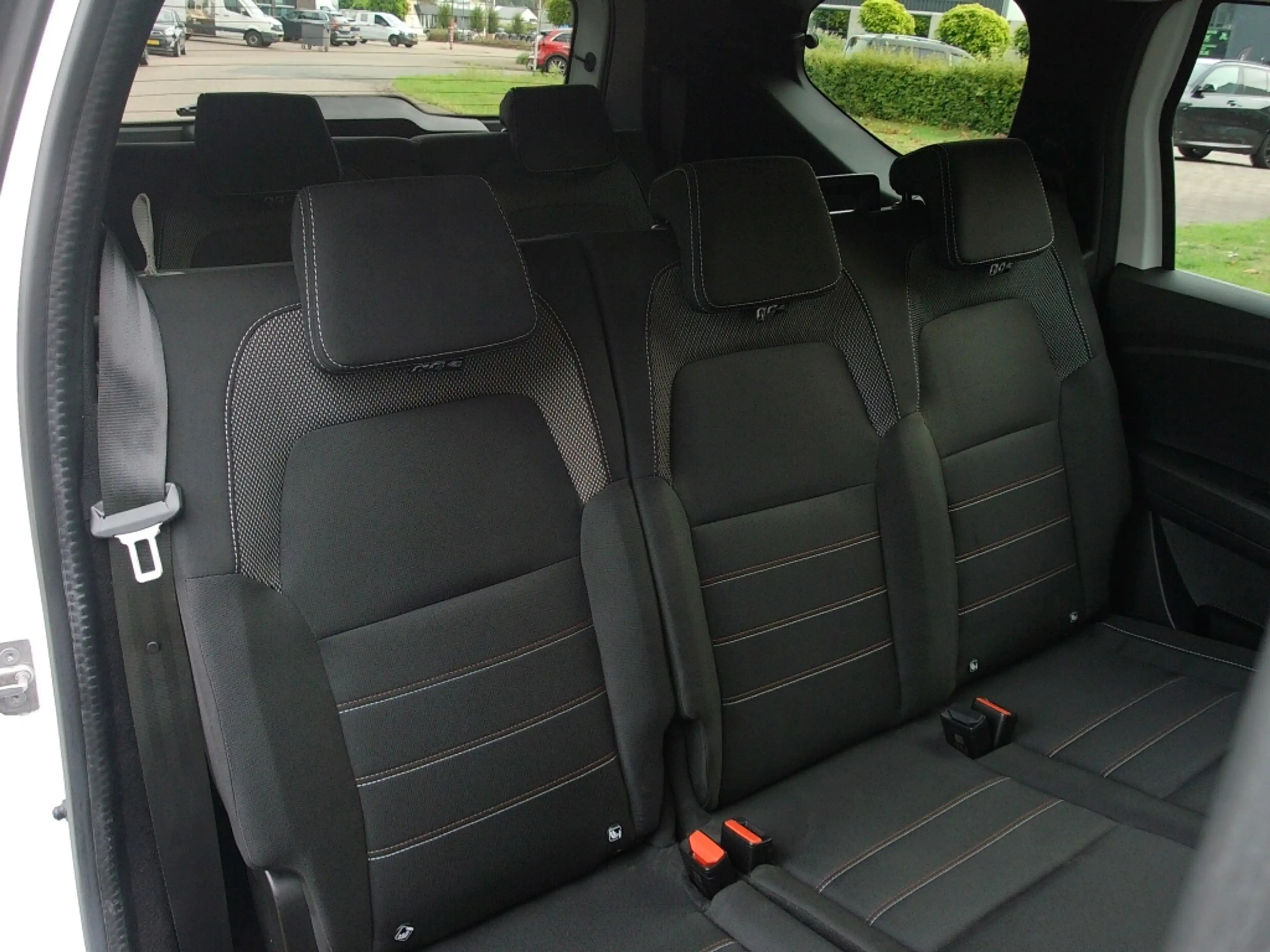 Dacia Jogger 1.0 TCe 110pk 7pl — photo 19