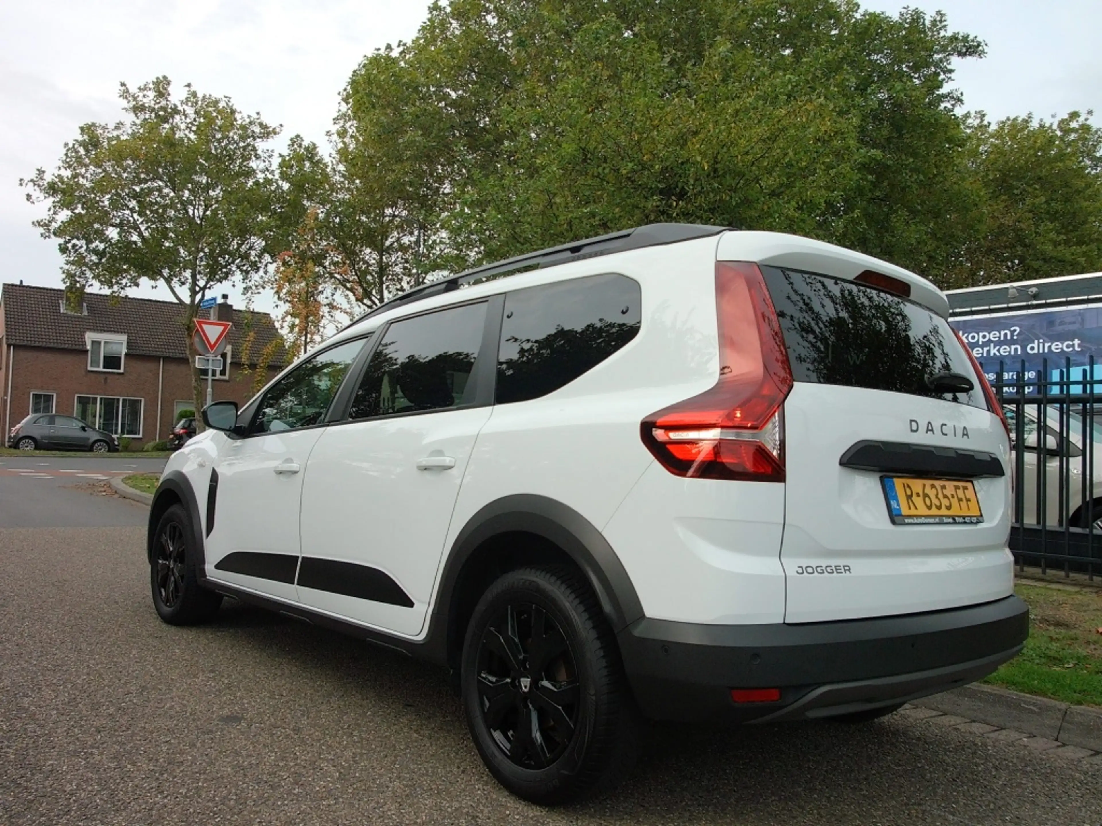 Dacia Jogger 1.0 TCe 110pk 7pl — photo 2