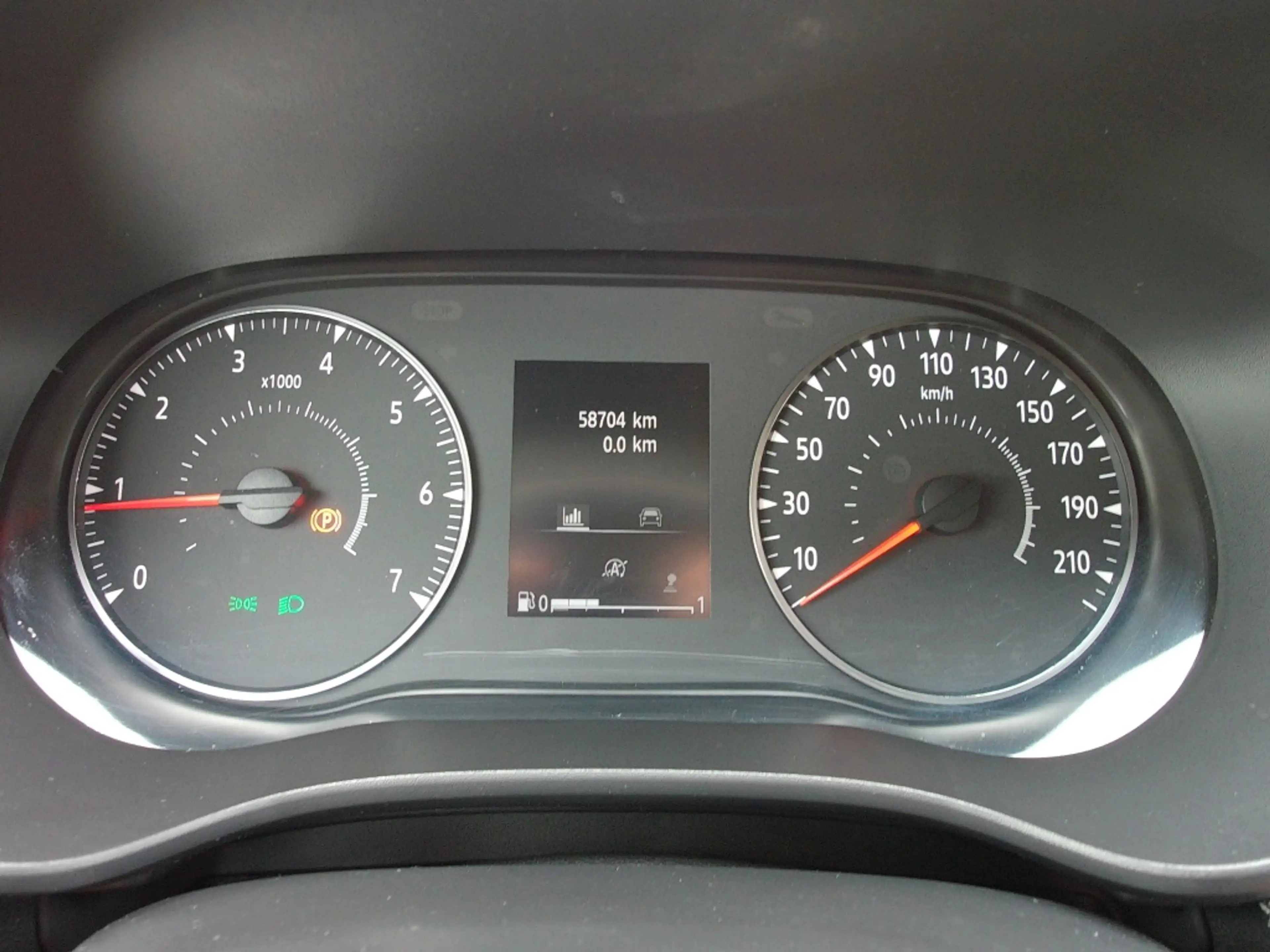 Dacia Jogger 1.0 TCe 110pk 7pl — photo 32
