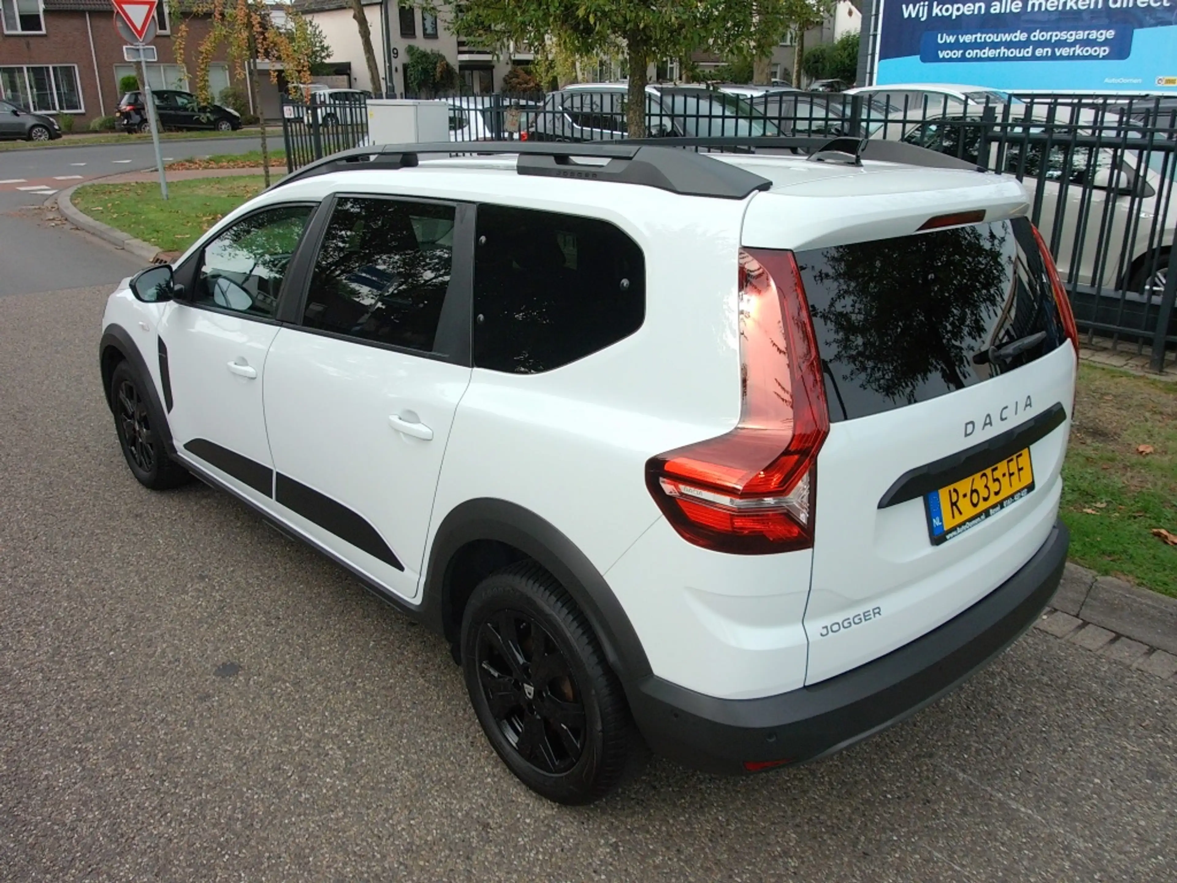 Dacia Jogger 1.0 TCe 110pk 7pl — photo 9