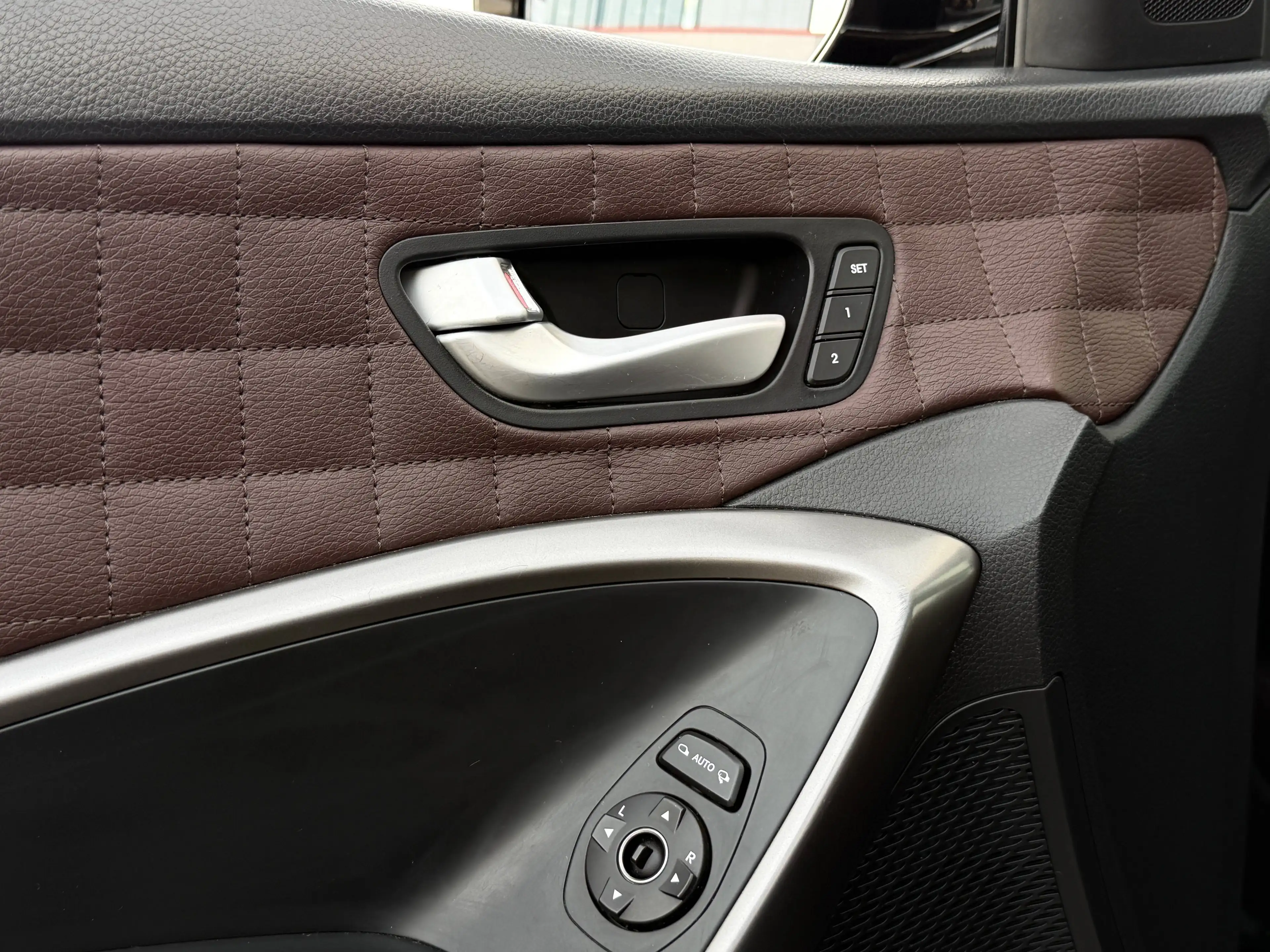 Hyundai SANTA FE 25 Jahre Luxus Edition Pano Sitzklima 360° Kam 4WD — photo 14