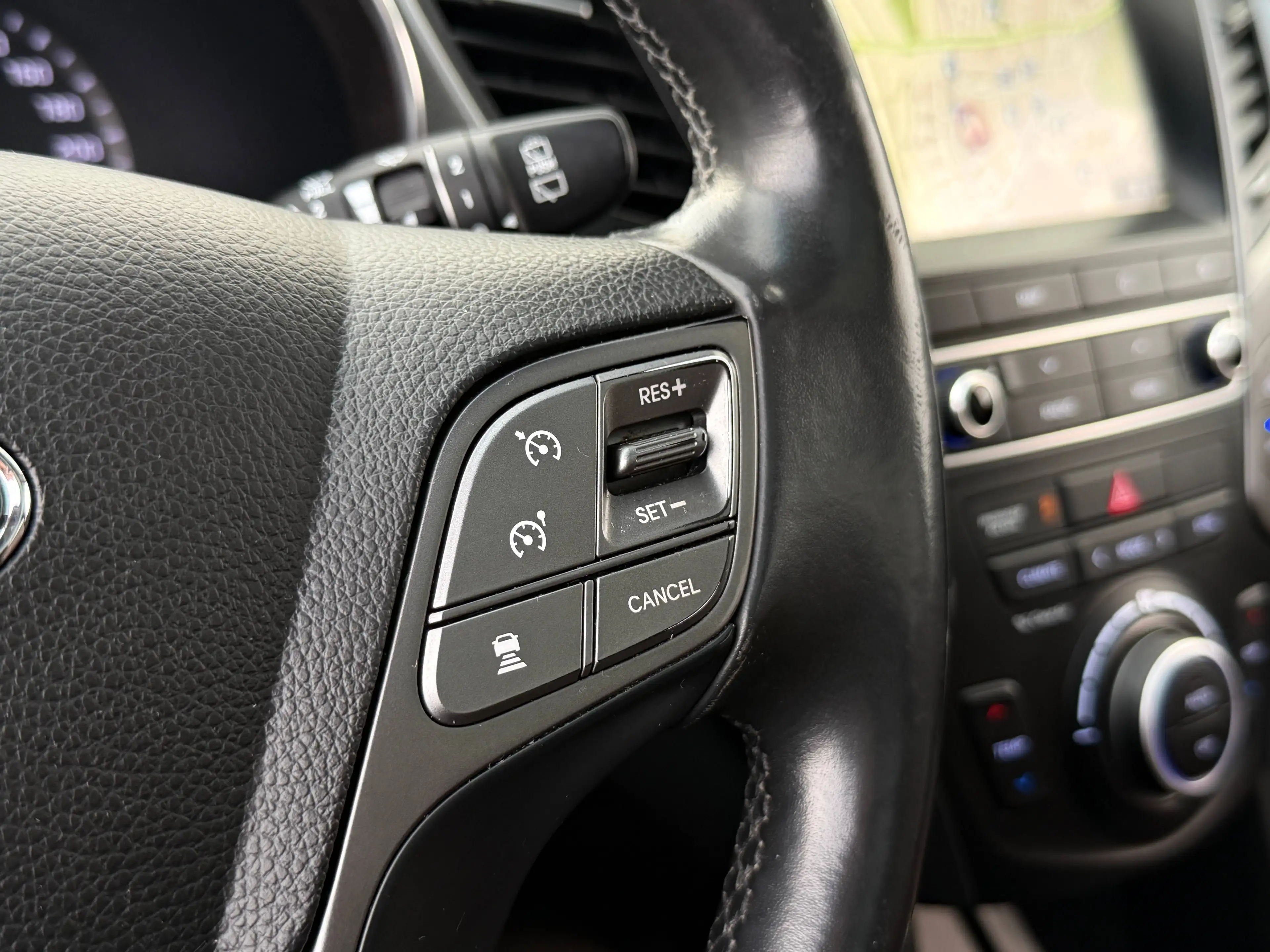 Hyundai SANTA FE 25 Jahre Luxus Edition Pano Sitzklima 360° Kam 4WD — photo 15