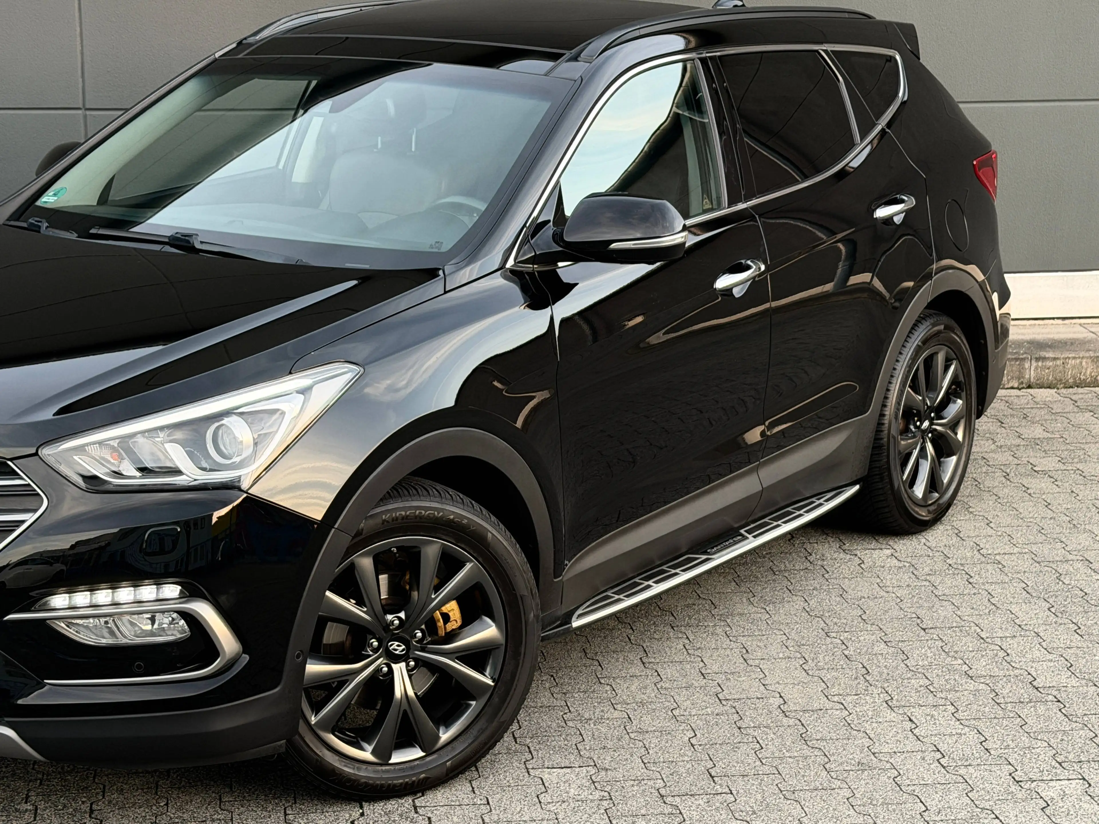 Hyundai SANTA FE 25 Jahre Luxus Edition Pano Sitzklima 360° Kam 4WD — photo 13