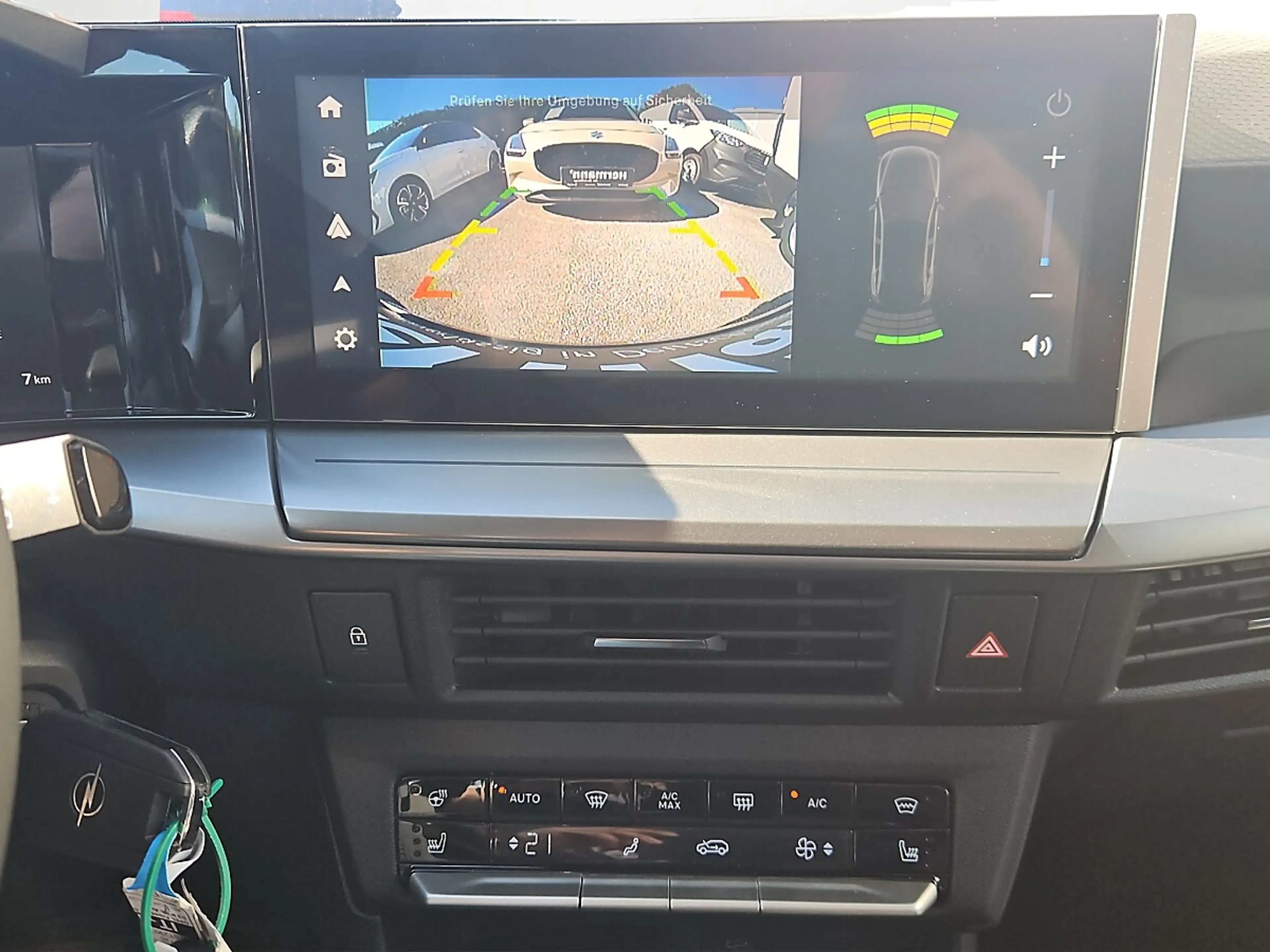 Opel Frontera -e GS Extended Range (54kWh) — photo 13