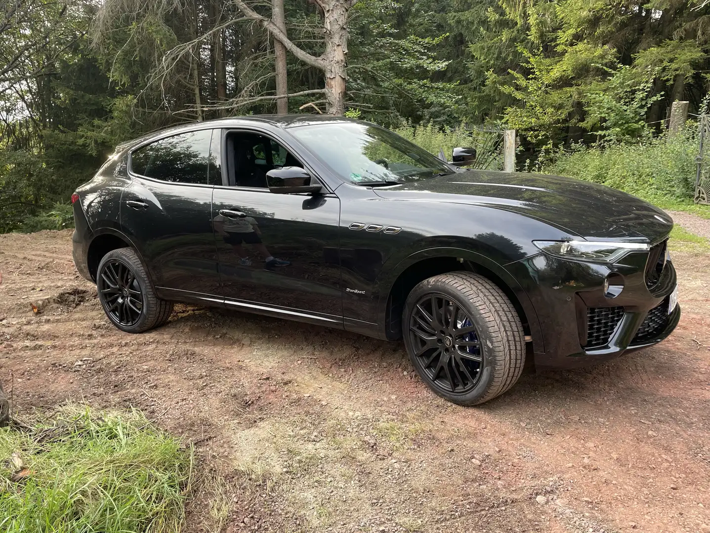 Maserati Levante Q4 GranSport Benzin Nerissimo,B&W ,Zegna Sitze - 2