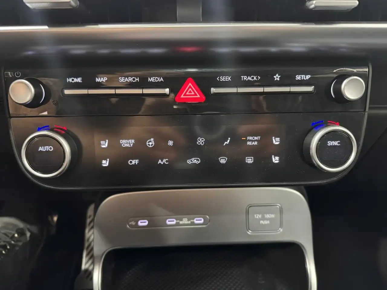 Hyundai IONIQ 9 снимка Hyundai IONIQ 9