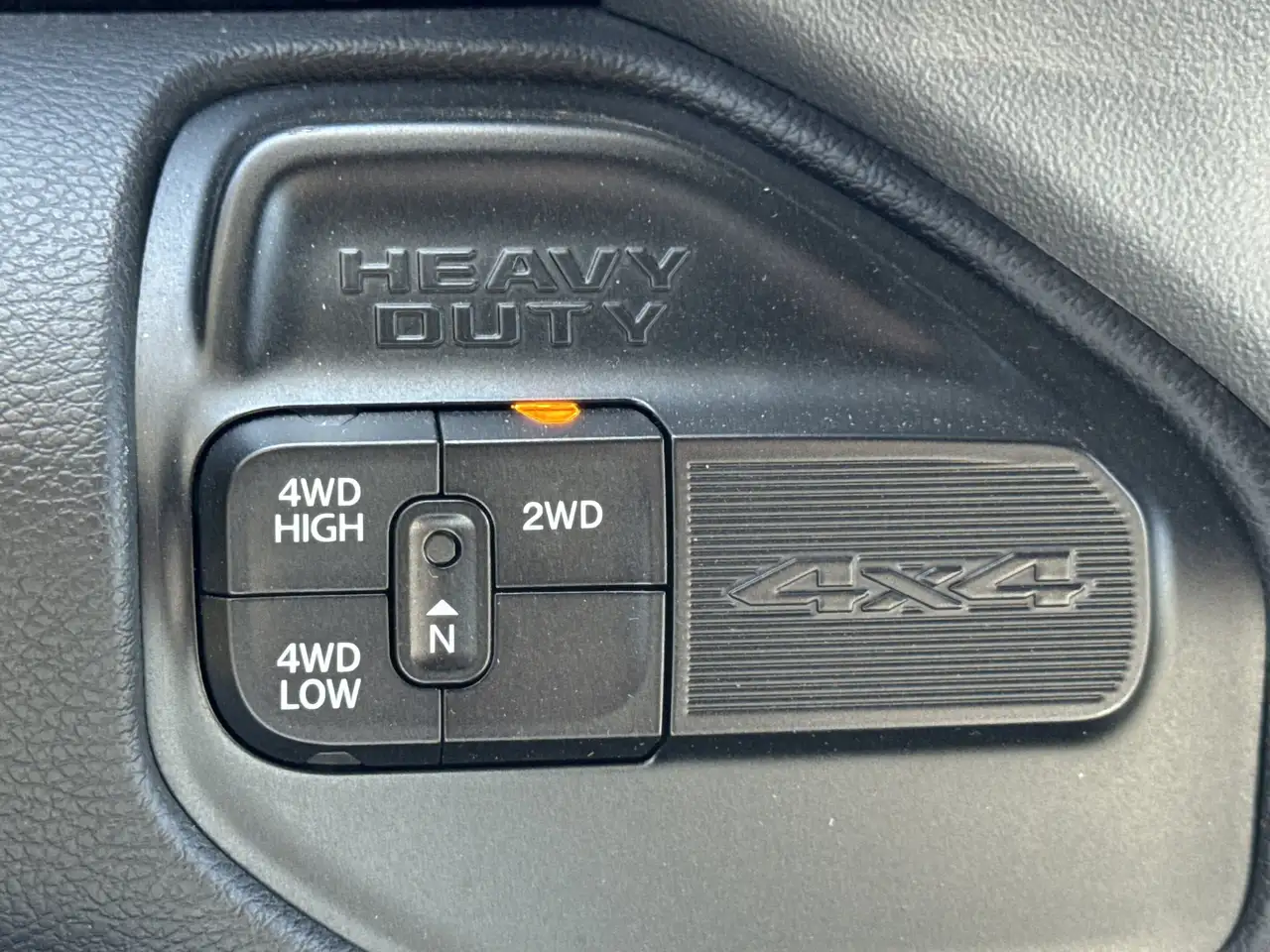 RAM 3500 снимка RAM 3500