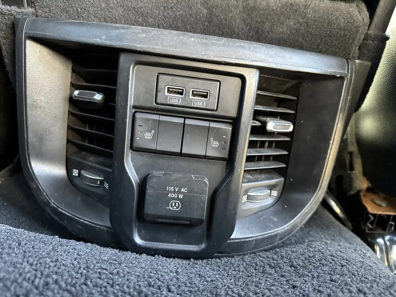 RAM 3500 снимка RAM 3500