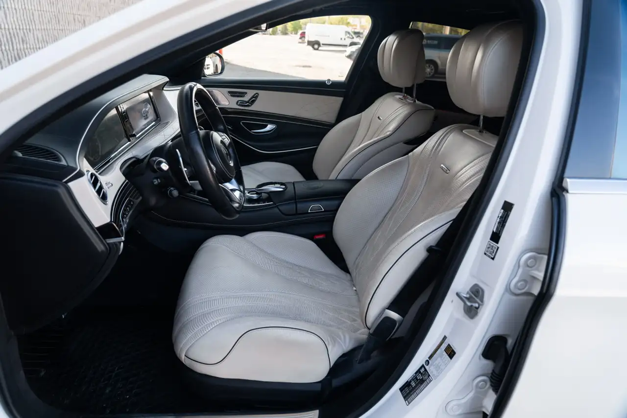 Mercedes-Benz S-Class снимка Mercedes-Benz S-Class
