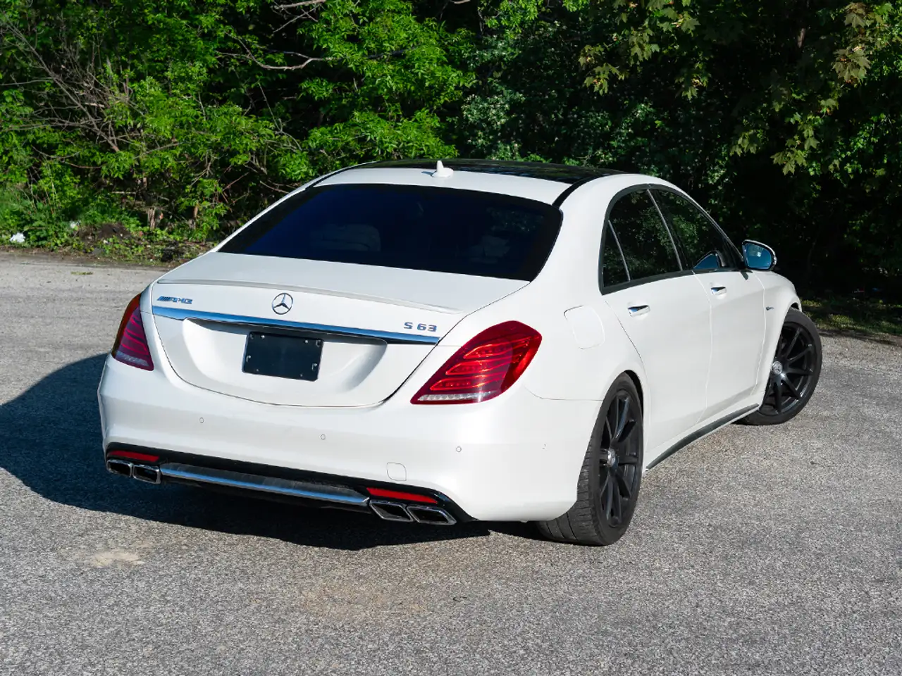 Mercedes-Benz S-Class снимка Mercedes-Benz S-Class