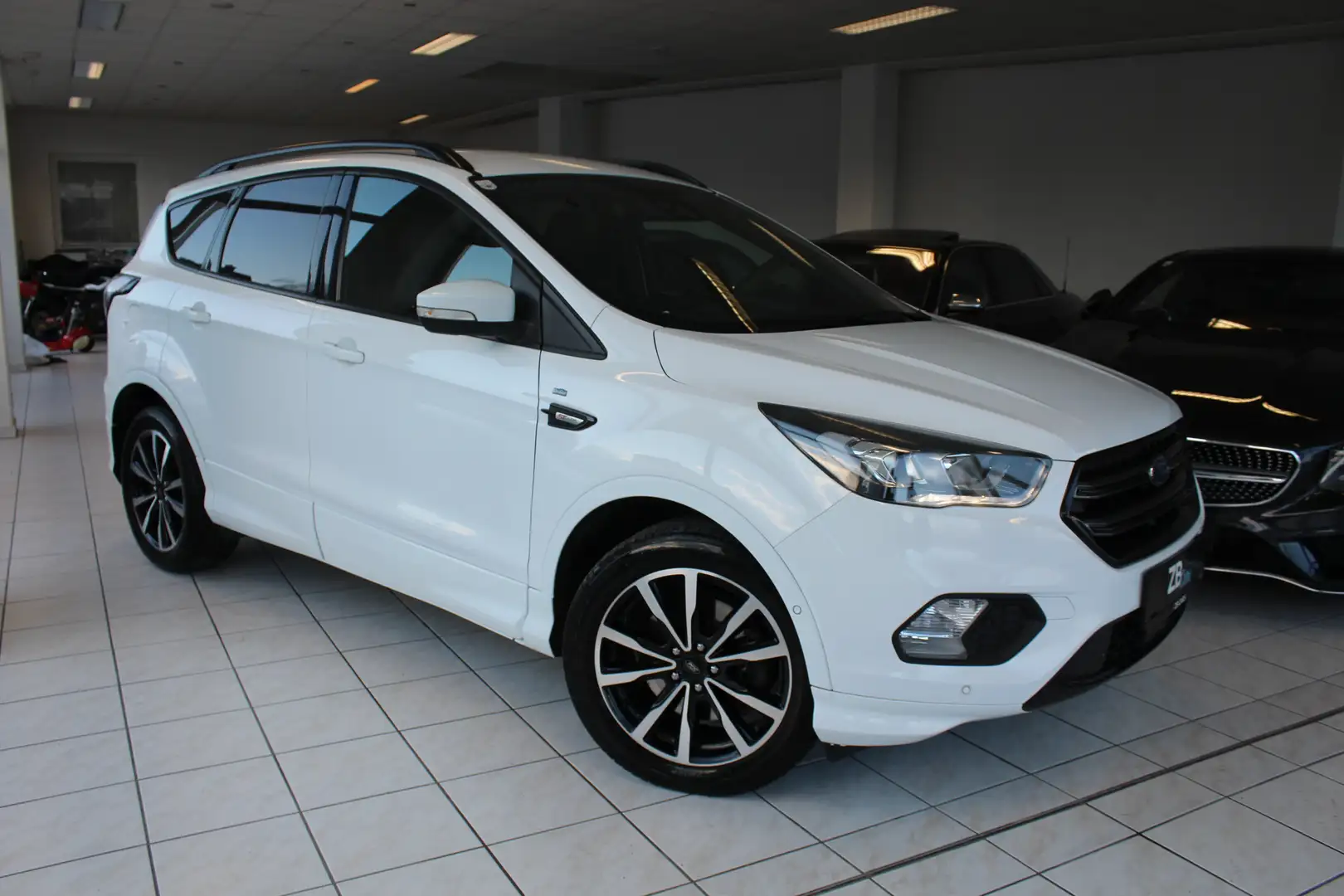 Ford Kuga TDCi  ST-Line // NAVI // Kamera // LED //Alcantara Weiß - 2