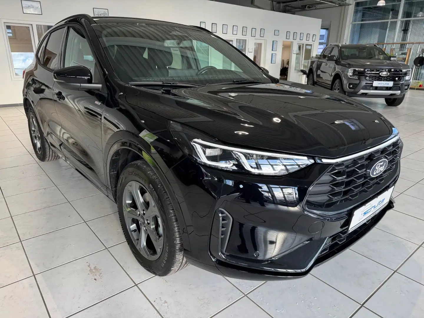 Ford Kuga ST-Line PlugIn Hybrid PHEV Deutsches Modell Noir - 2