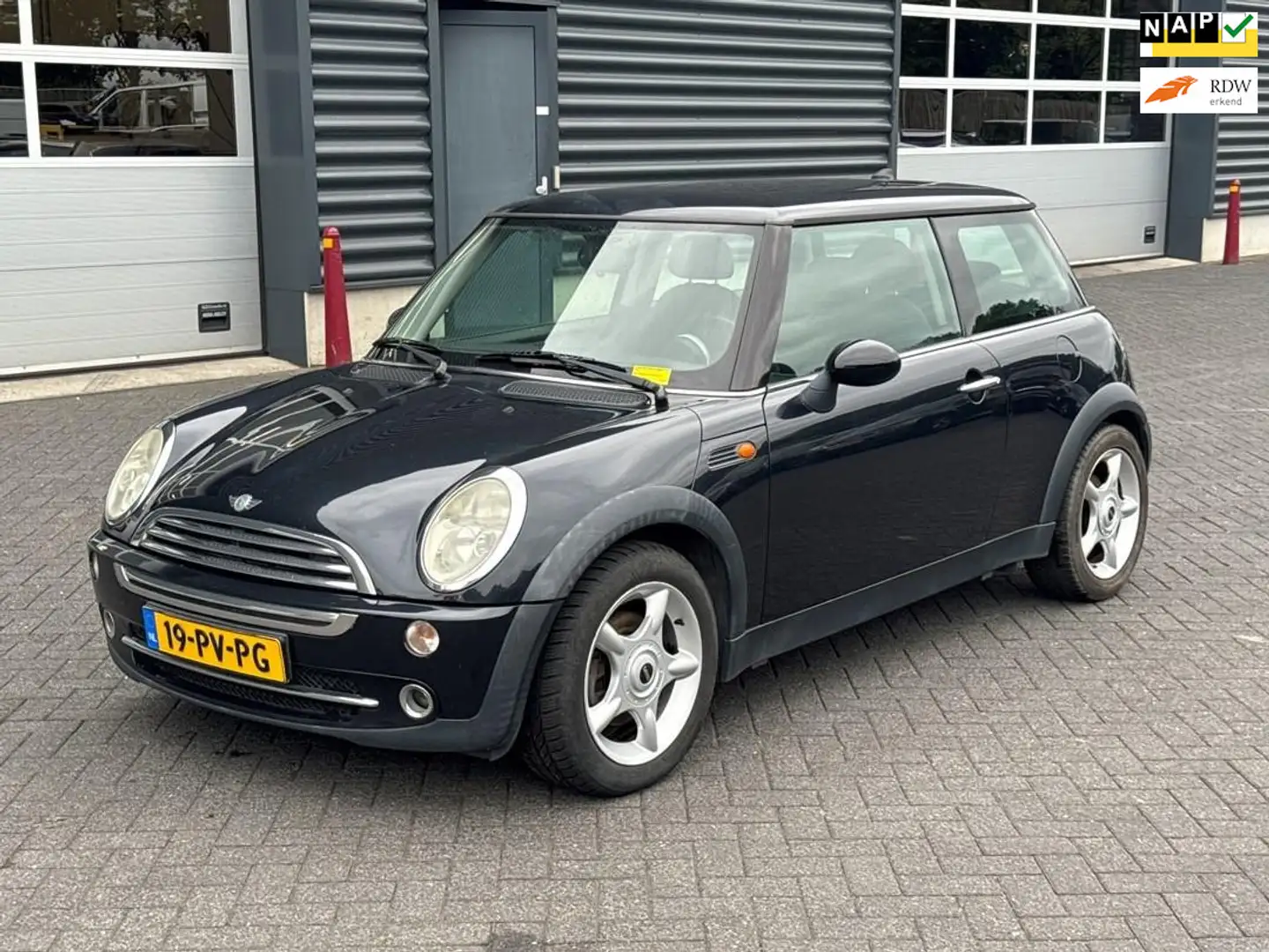 MINI One Mini 1.6 Salt, Airco Zwart - 1