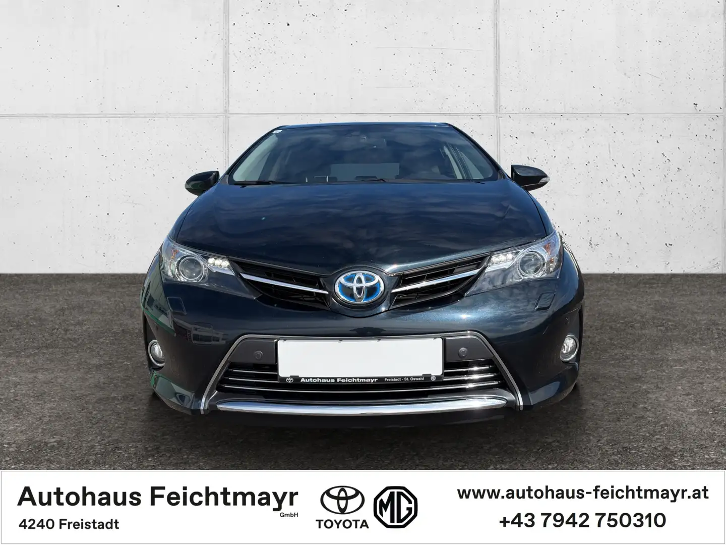 Toyota Auris HSD 1,8 VVT-i Hybrid Lounge Aut. 5t. Grau - 2