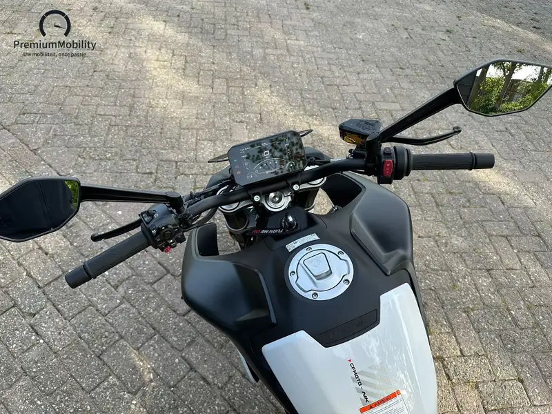 CFMOTO 800 NK - foto 8